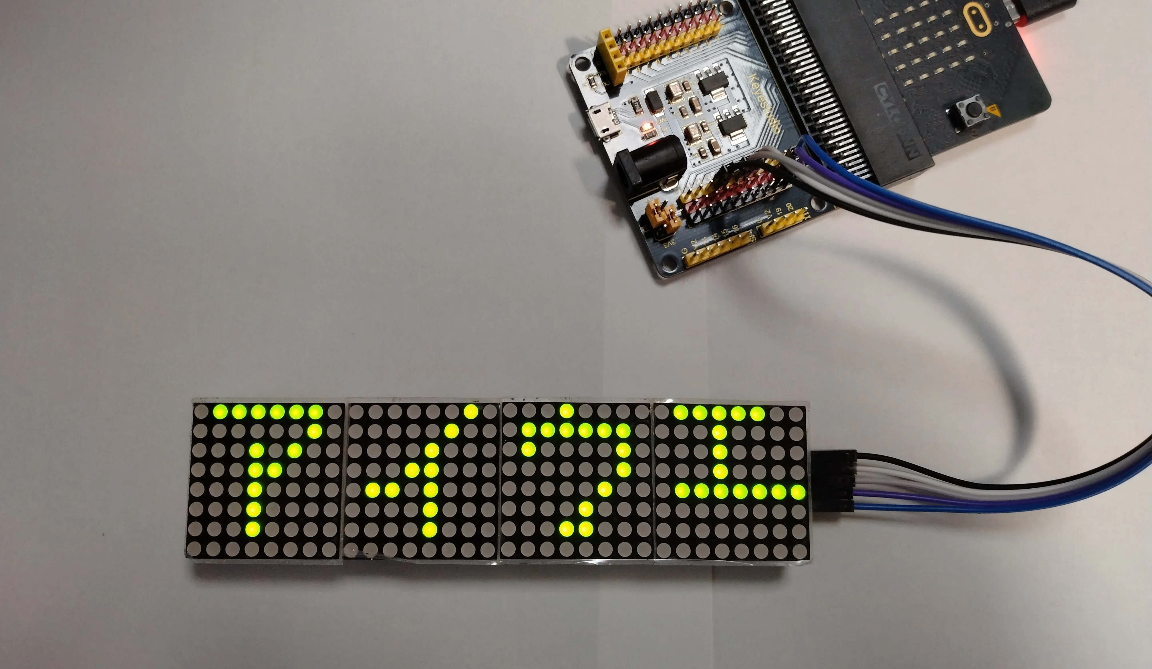 その他 Mac  LED  Display 20100728190913_188_.jpg