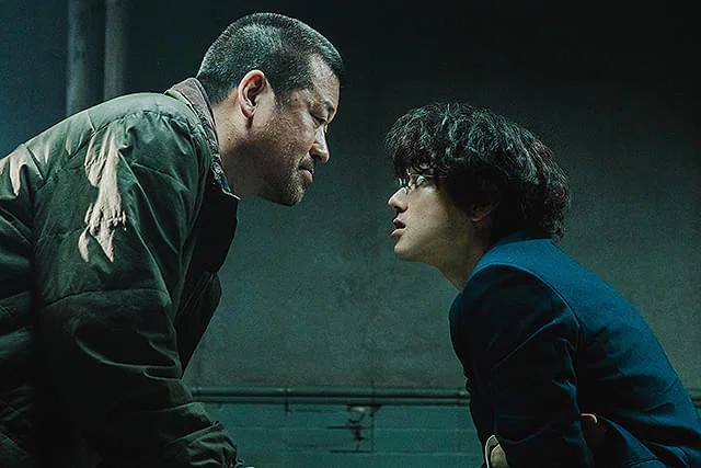 映画『爆弾』のワンシーンより