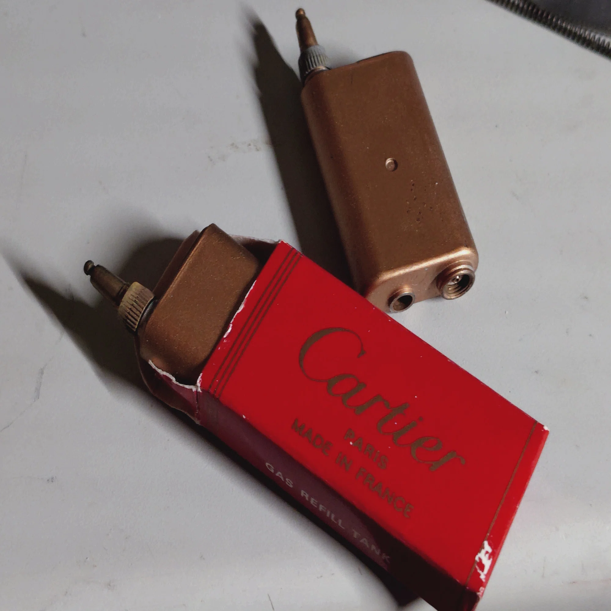 Cartier製ライターのフリントを交換したよ｜うにょーん