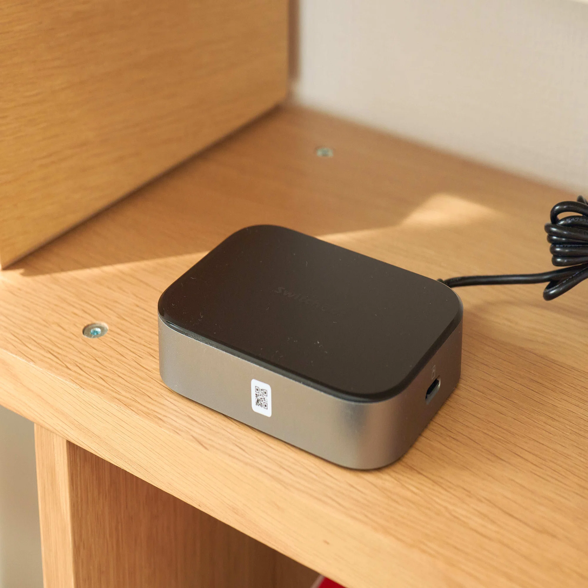 SwitchBot AIハブ レビュー | VLM×中枢ハブ×Home Assistantが1台に集約 