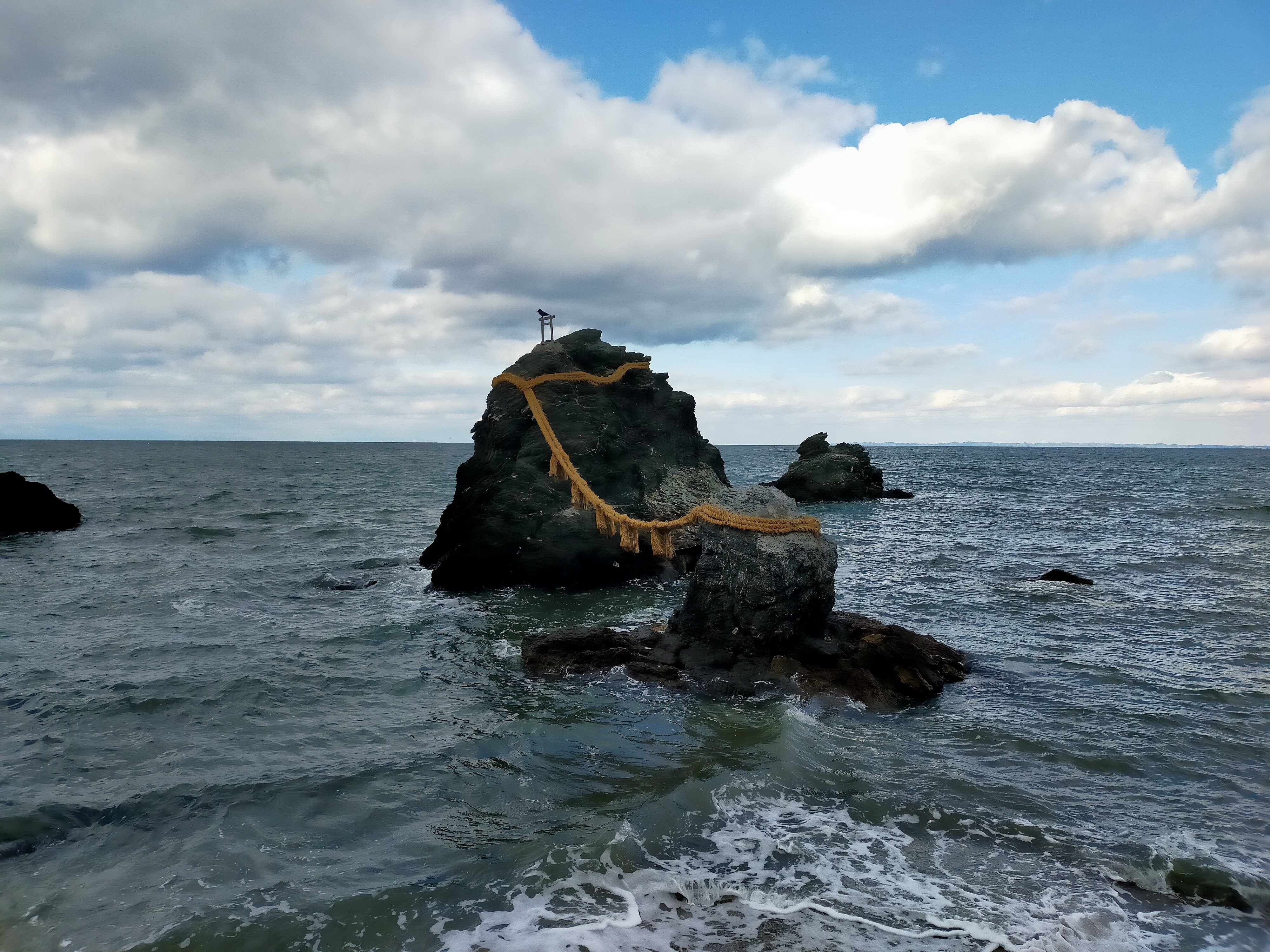 二見浦と夫婦岩｜トリニティ