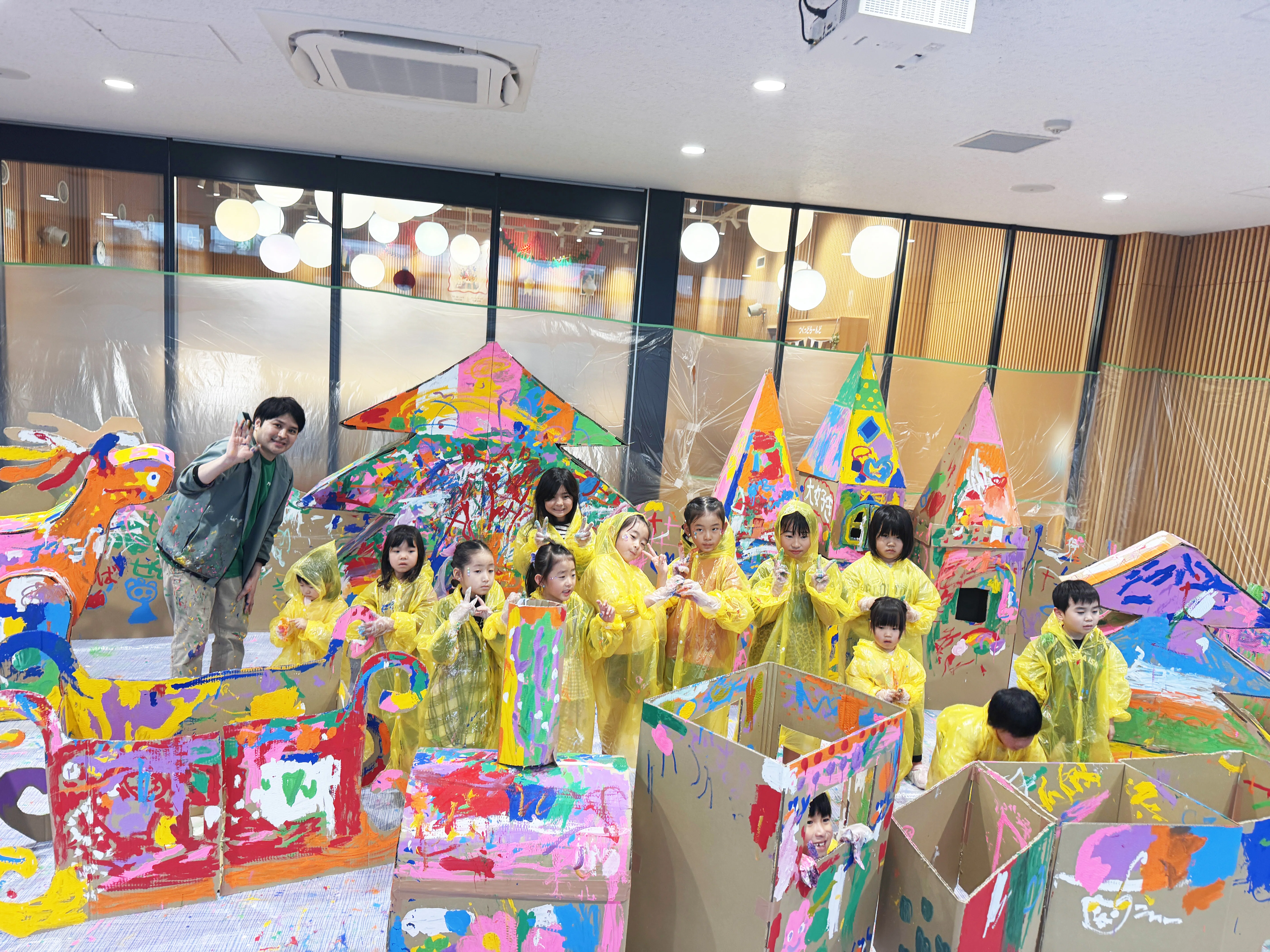 鹿児島初上陸！アトリエヤマダとつくる巨大クリスマス造形ペイント体験