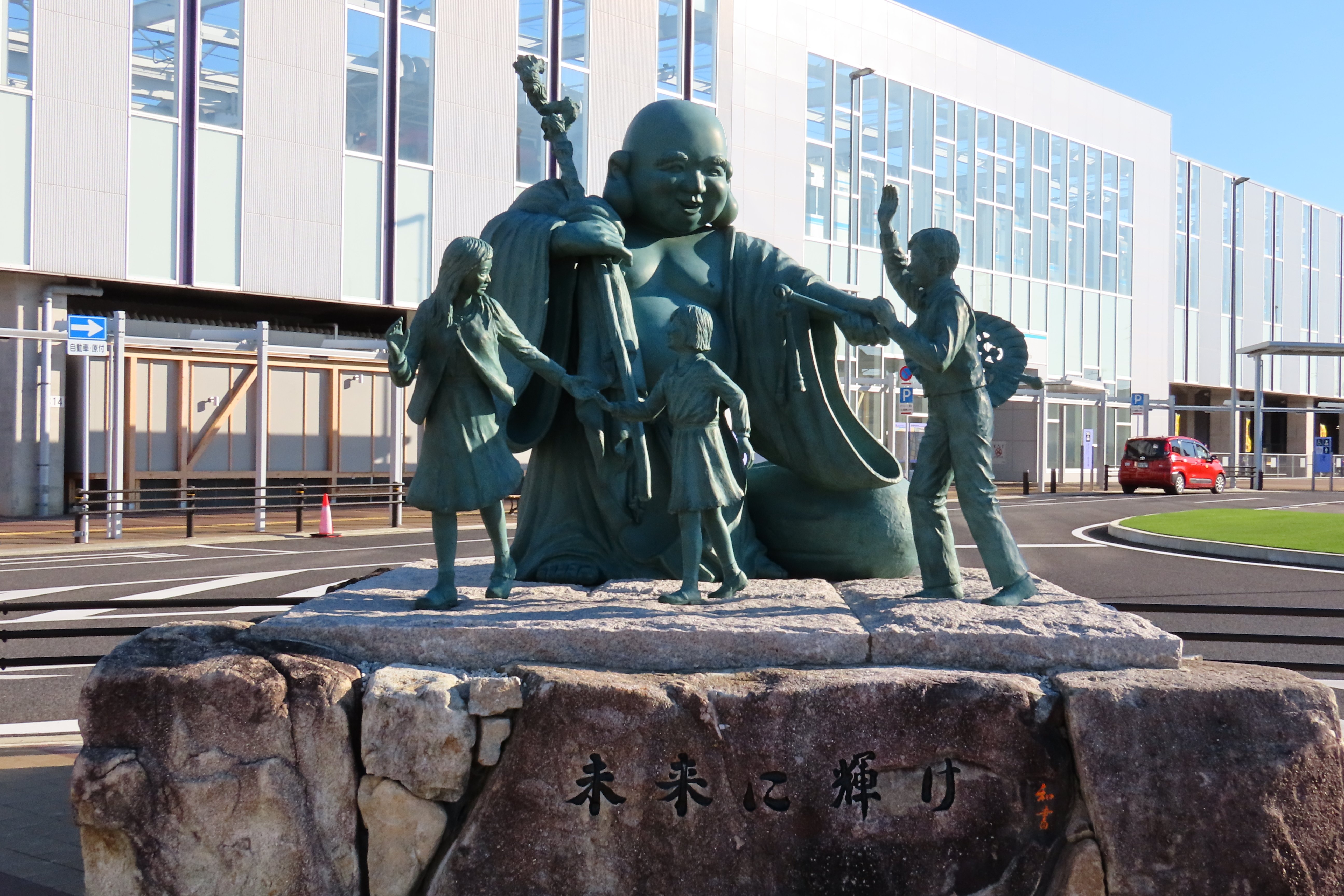 布袋町散策-布袋像群-午年｜HRSD-note