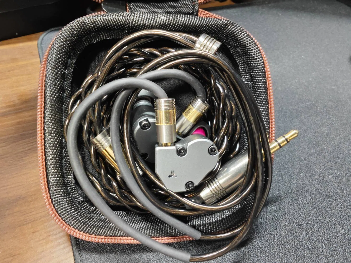 AC音ゲーオタクのイヤホンの選び方【埋め込み2pinメイン】｜金艮
