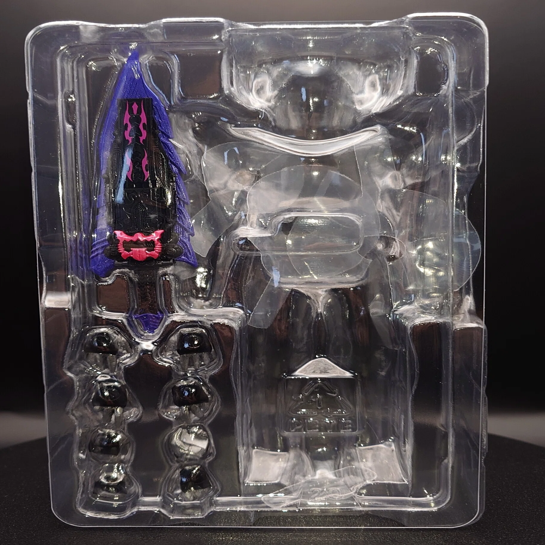仮面ライダーガヴ】仮面ライダービターガヴ スパーキングミフォームを 