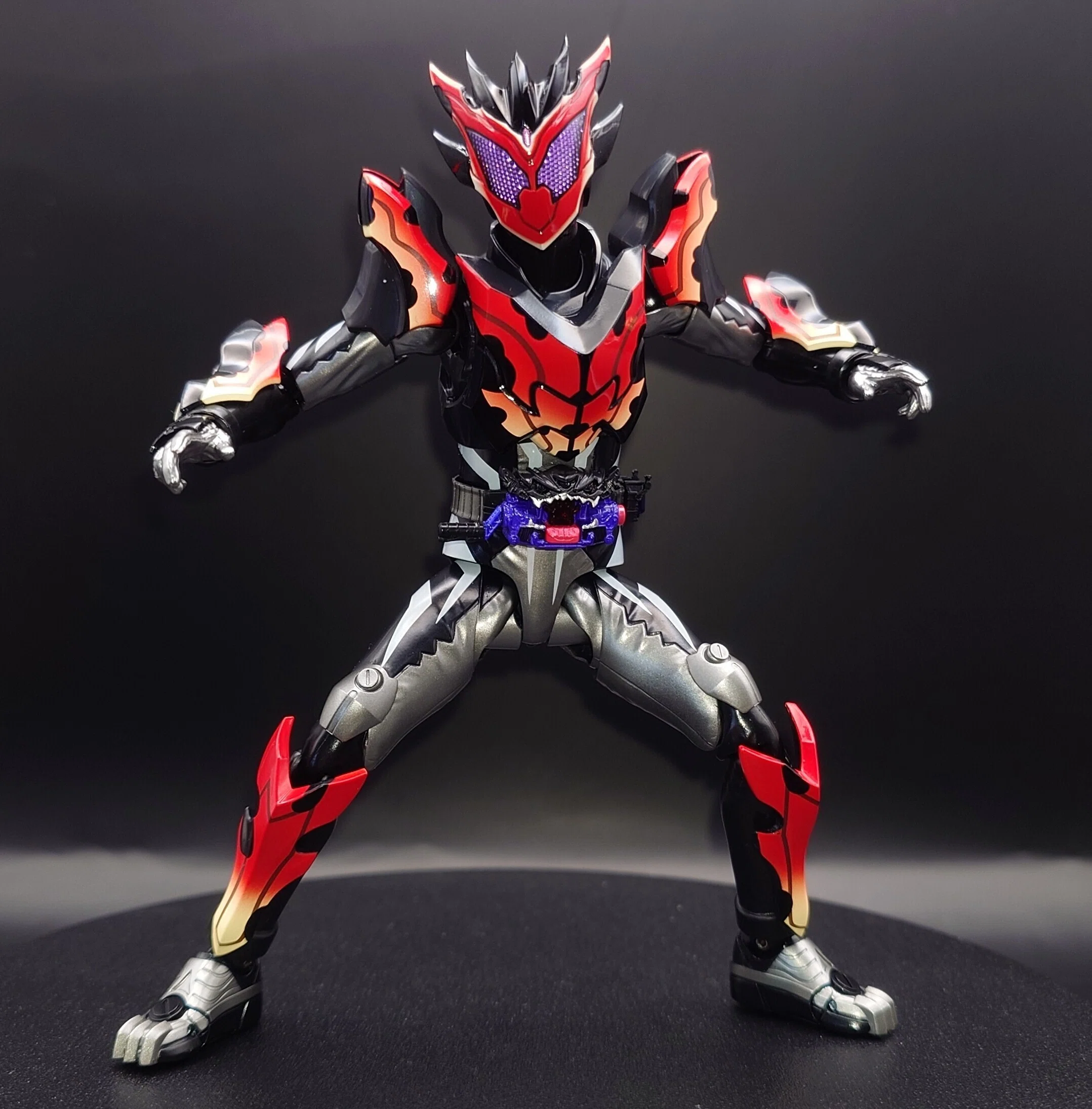 仮面ライダーガヴ】仮面ライダービターガヴ スパーキングミフォームを