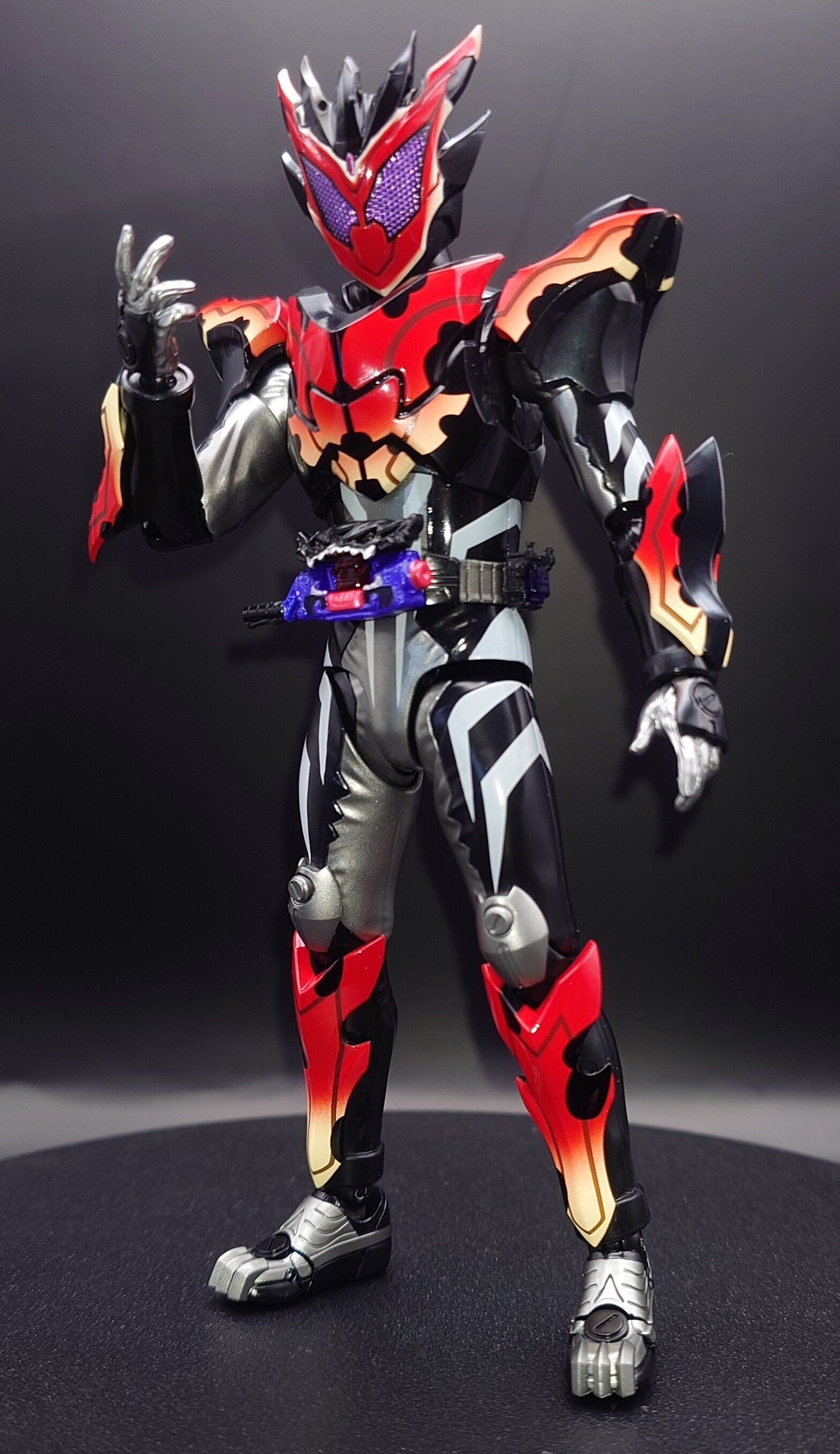 仮面ライダーガヴ】仮面ライダービターガヴ スパーキングミフォームを