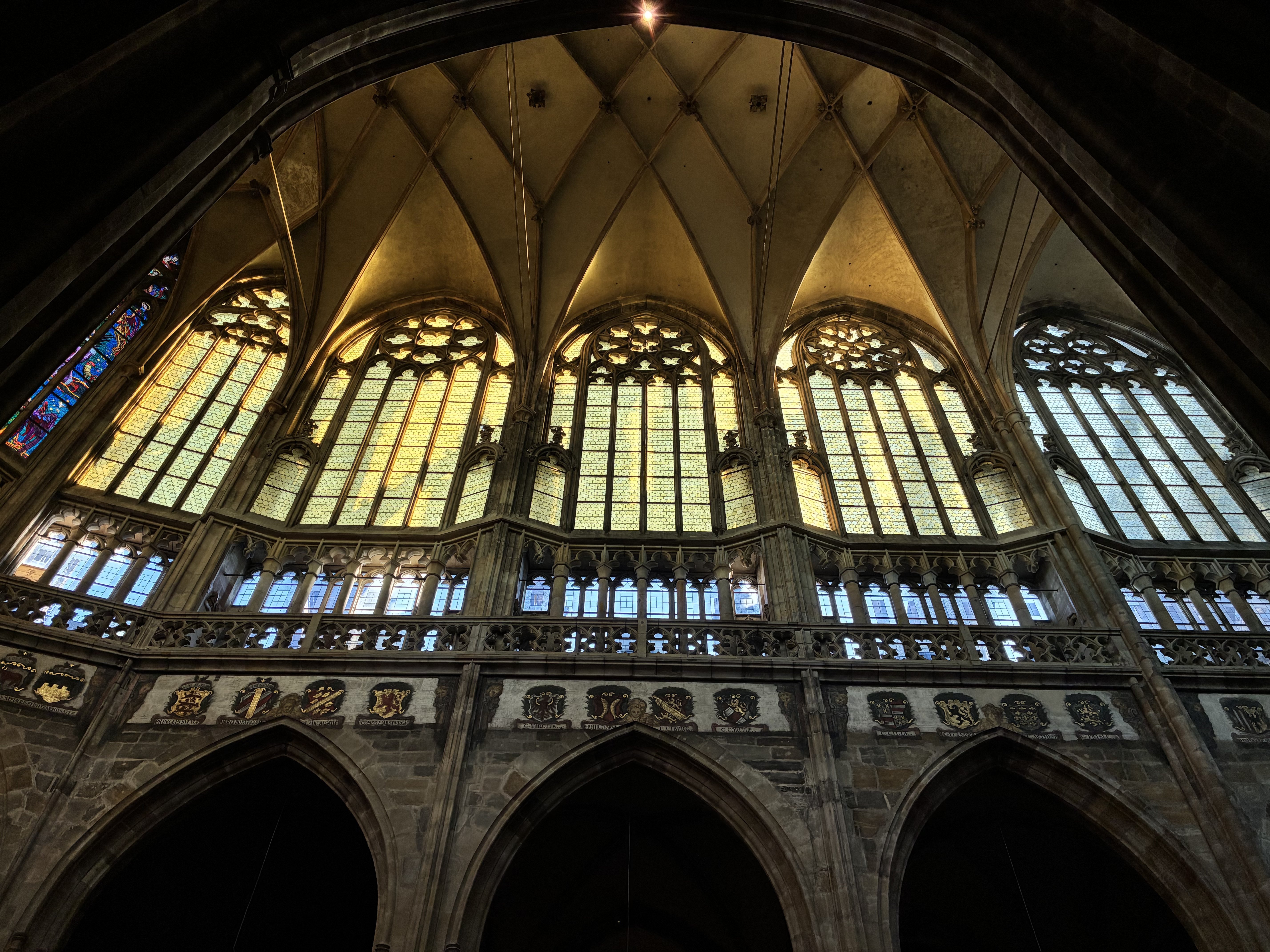 チェコ 聖ヴィート大聖堂｜archi_env