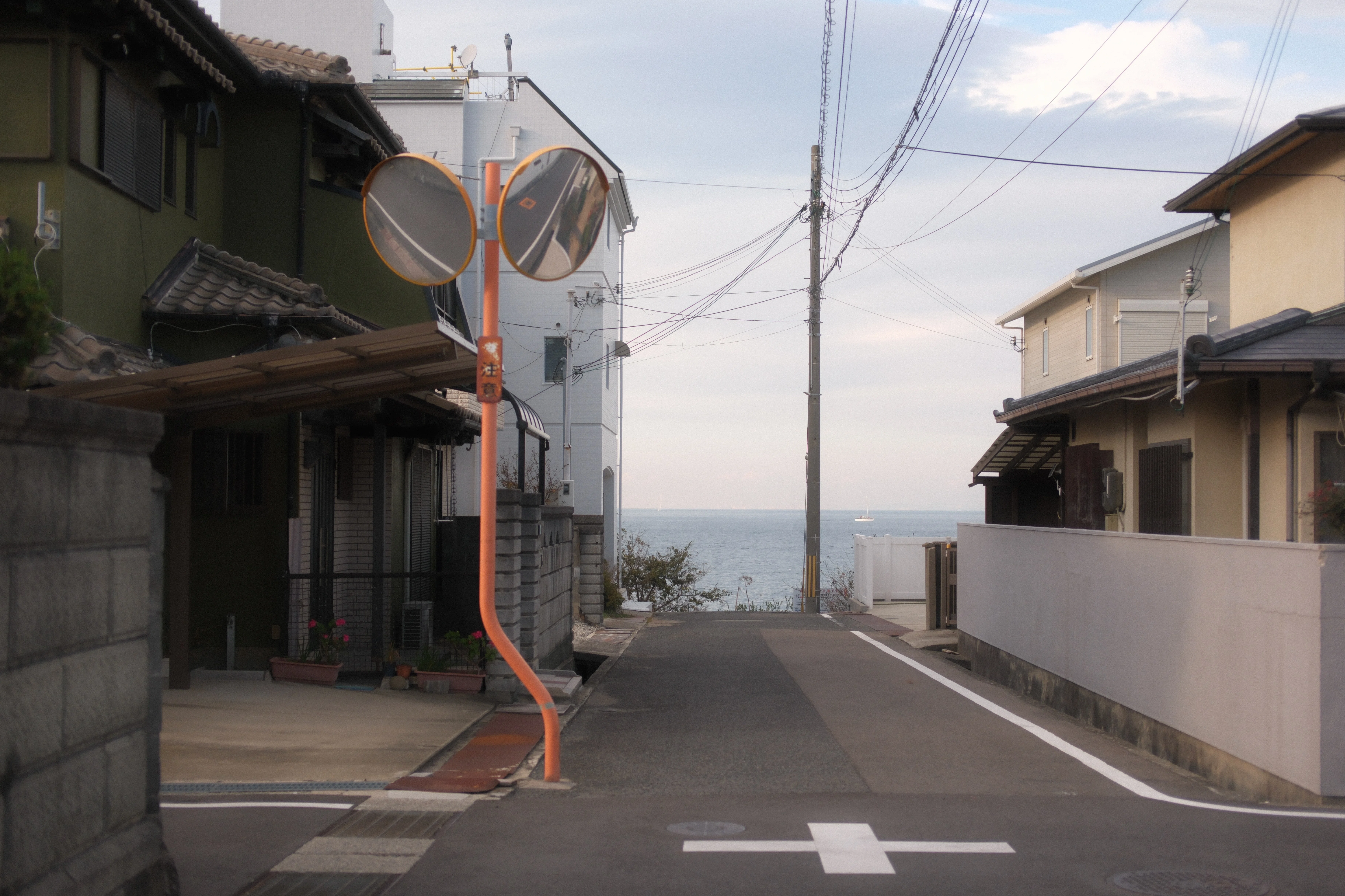 2025年、カメラで撮影した水面の表情｜桒田 萌 moe kuwada