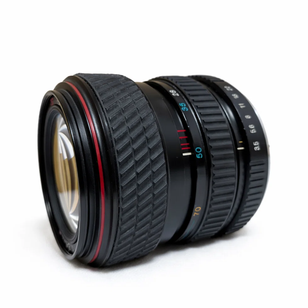 ちょっぴりマイナーなオールドレンズ辞典①【Tokina 28-70mm f3.5-4.5