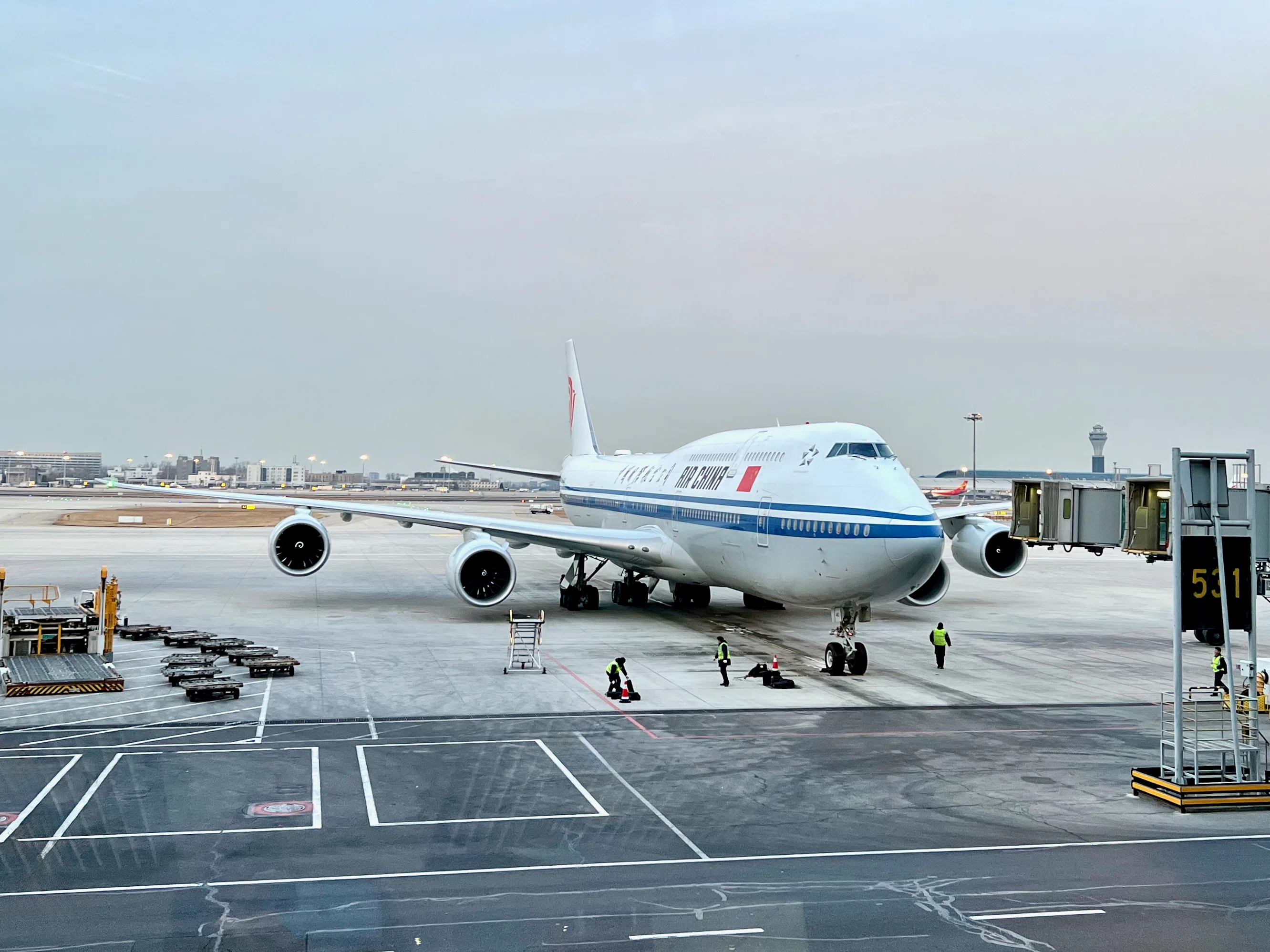 かつて中国政府要人の専用機だったB747-400に遭遇｜solitude 普通の生活