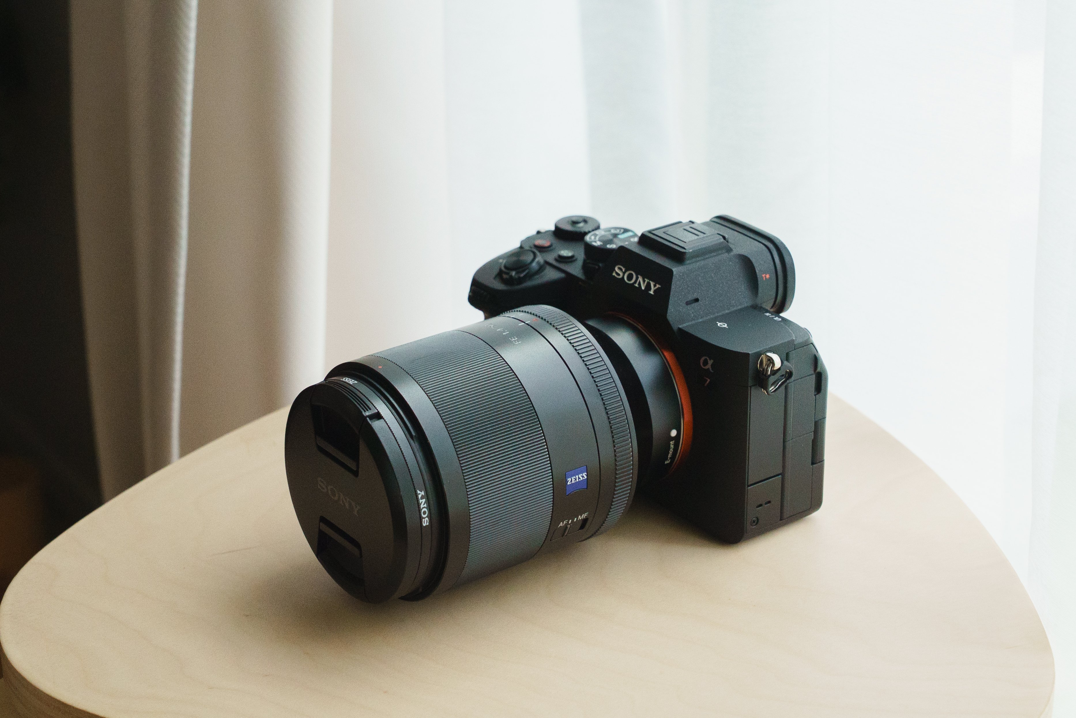 FE 50mm F1.4 ZA 単焦点レンズ Zeiss SONY 今、試されるZEISSへの愛