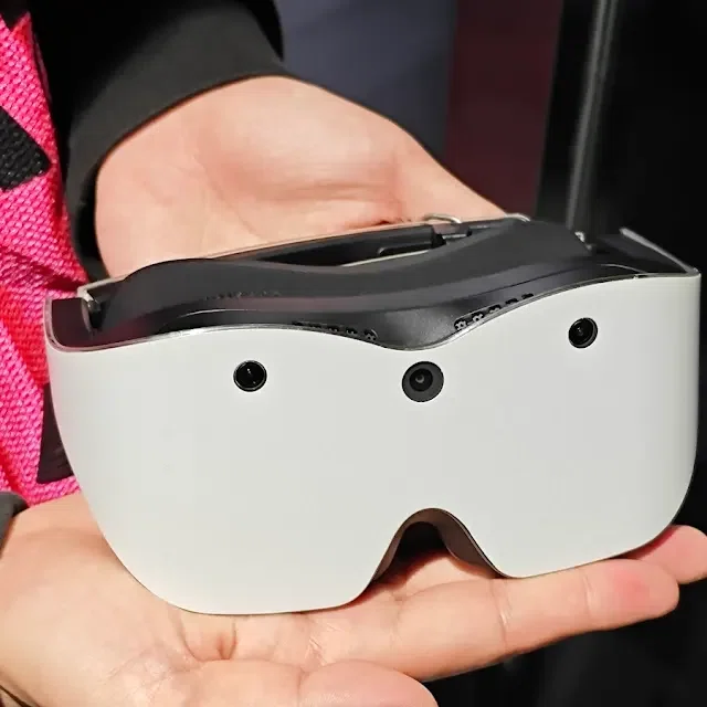 シャープのむちゃ軽VR HMD「Xrostella VR1」を体験レビュー｜ドコカノ