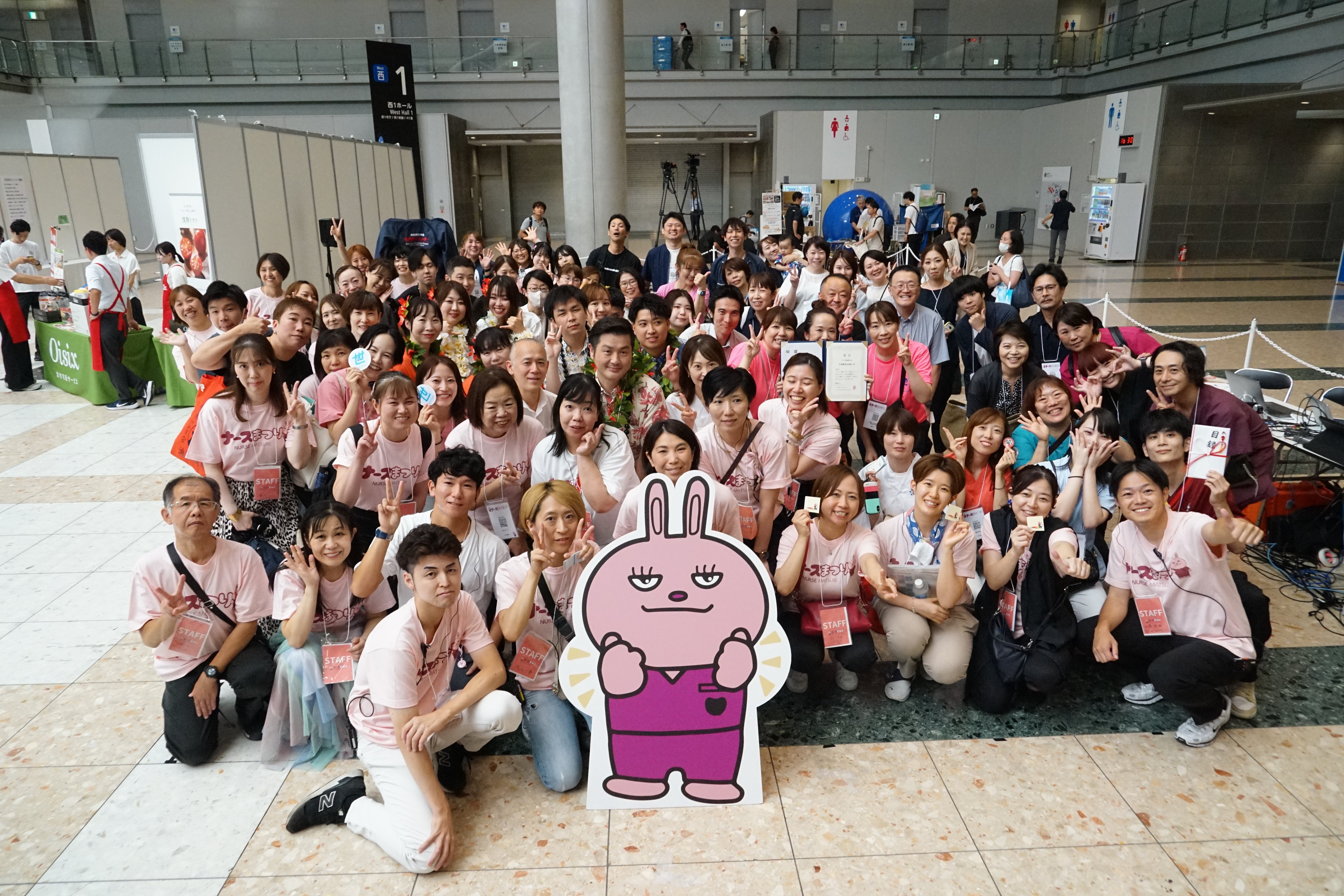 似*め様 オリジナルアナログイラスト・看護師の内山妙子さんお花畑 2025年振り返りレポート｜西山妙子（タエさん＠ナースまつり2024実行