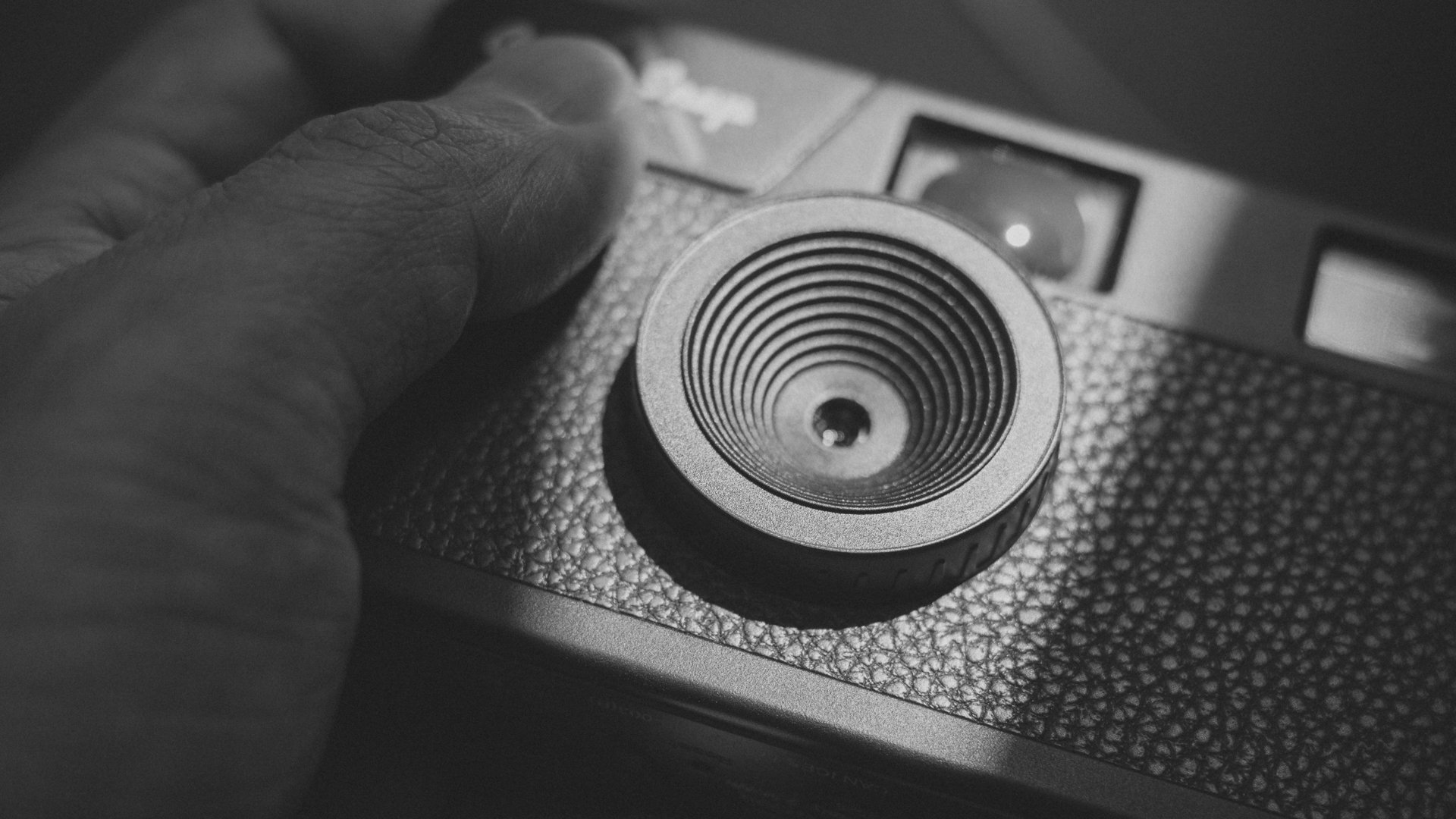 海外で話題のトイカメラ：『Camp Snap』作例集。写真家がガチで使う