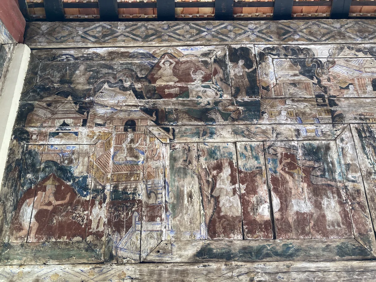 【タイ旅行🇹🇭】チェンマイからランパーン「天空の寺院」へ|porepore