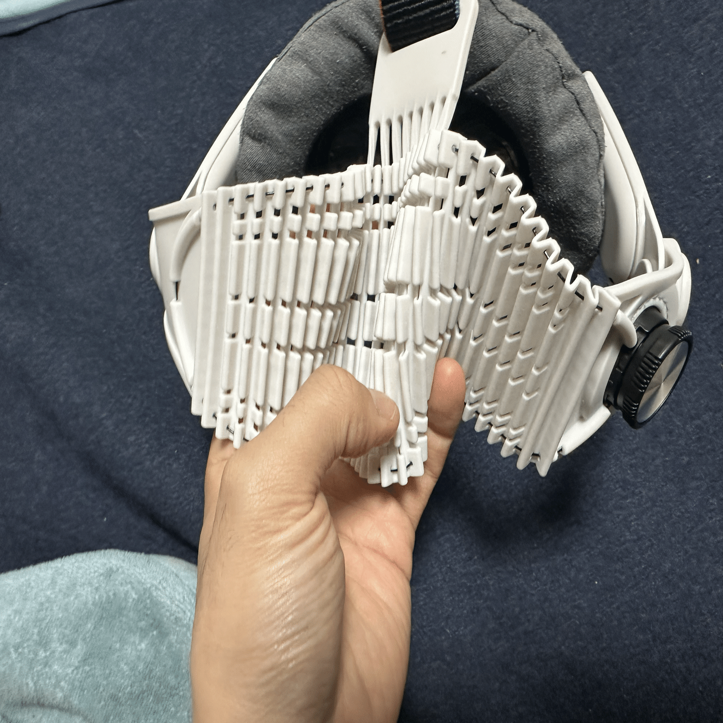 レビュー】長時間のVR・V睡に。ROOXとKIWIのやわらかストラップの実力