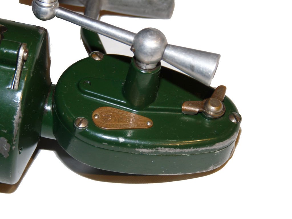 🎣オールドフィッシングタックル022 日本製初のスピニングリール