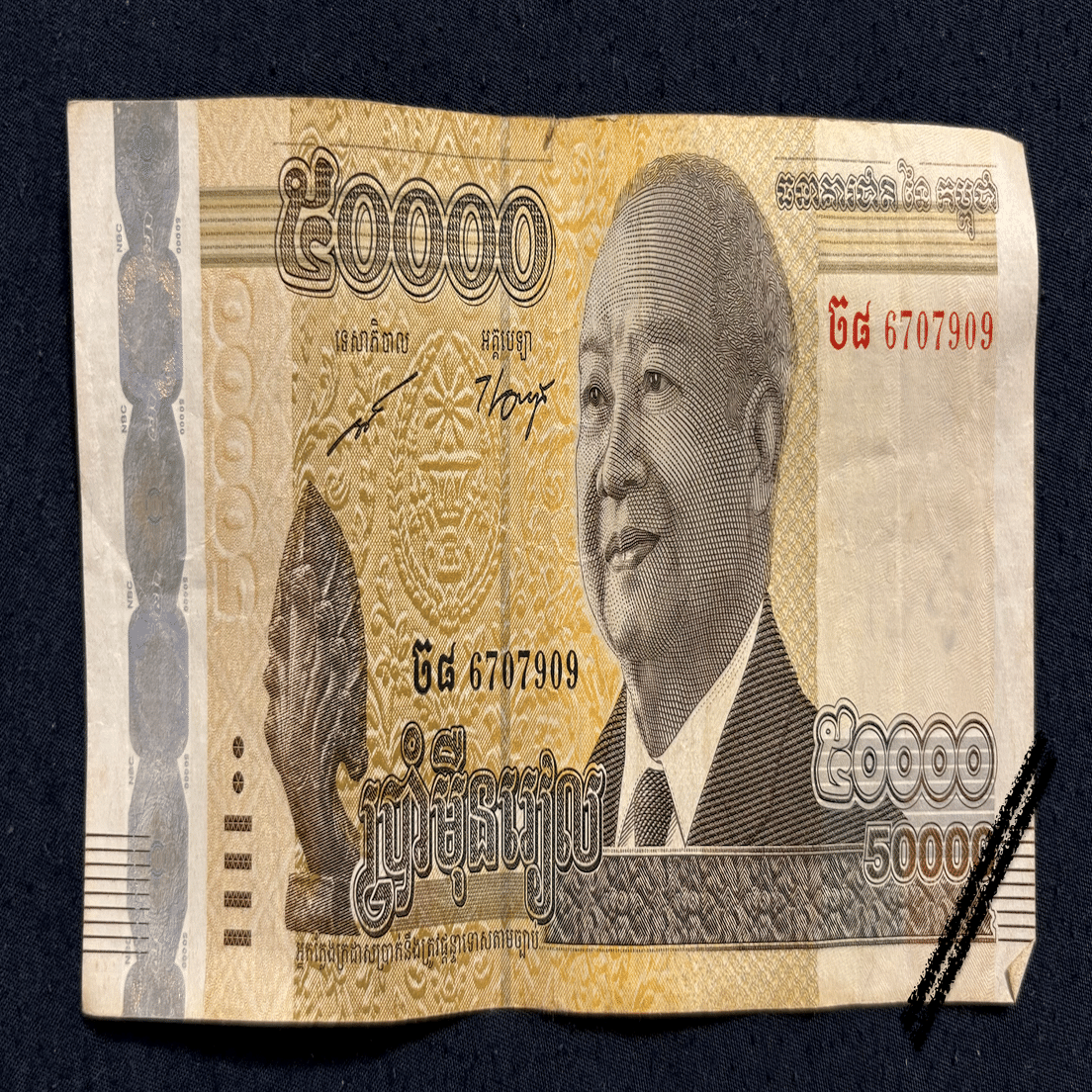 🇰🇭カンボジアの通貨はドルとリエルどっちを使用？｜一人旅mamiさん