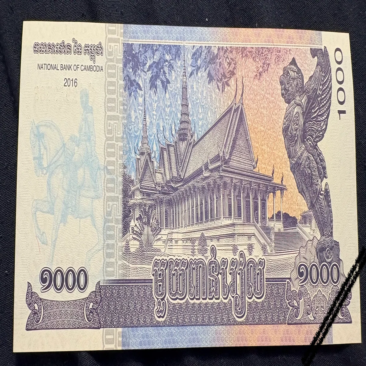 カンボジアの通貨はドルとリエルどっちを使用？｜一人旅mamiさん