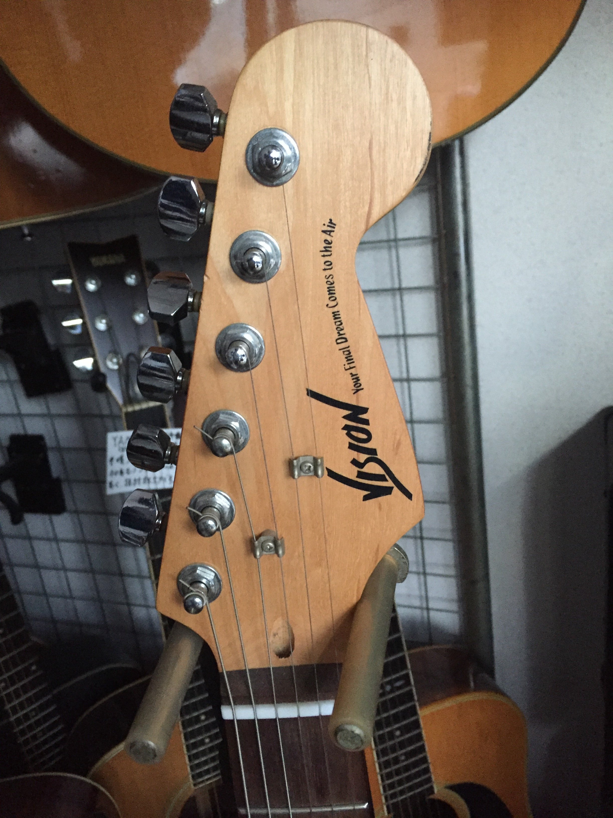 ジェリーズギター秘話】ストラトの安いコピー・モデル『Vision』を使い