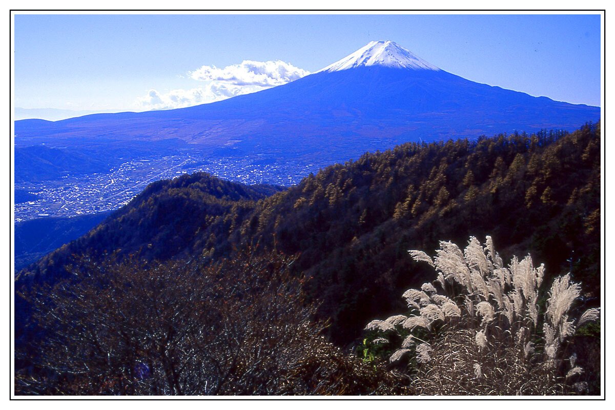 旅の記憶］三ﾂ峠から富士山を展望｜海山千里
