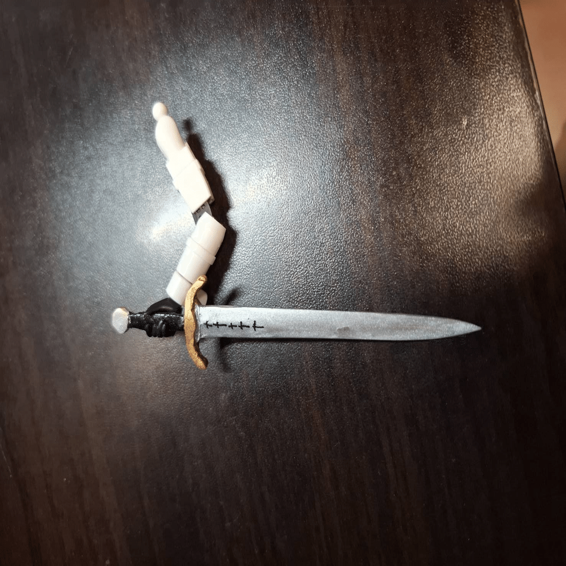 寄り道】ジャンヌ像製作日記4:聖カトリーヌの剣｜神島真生