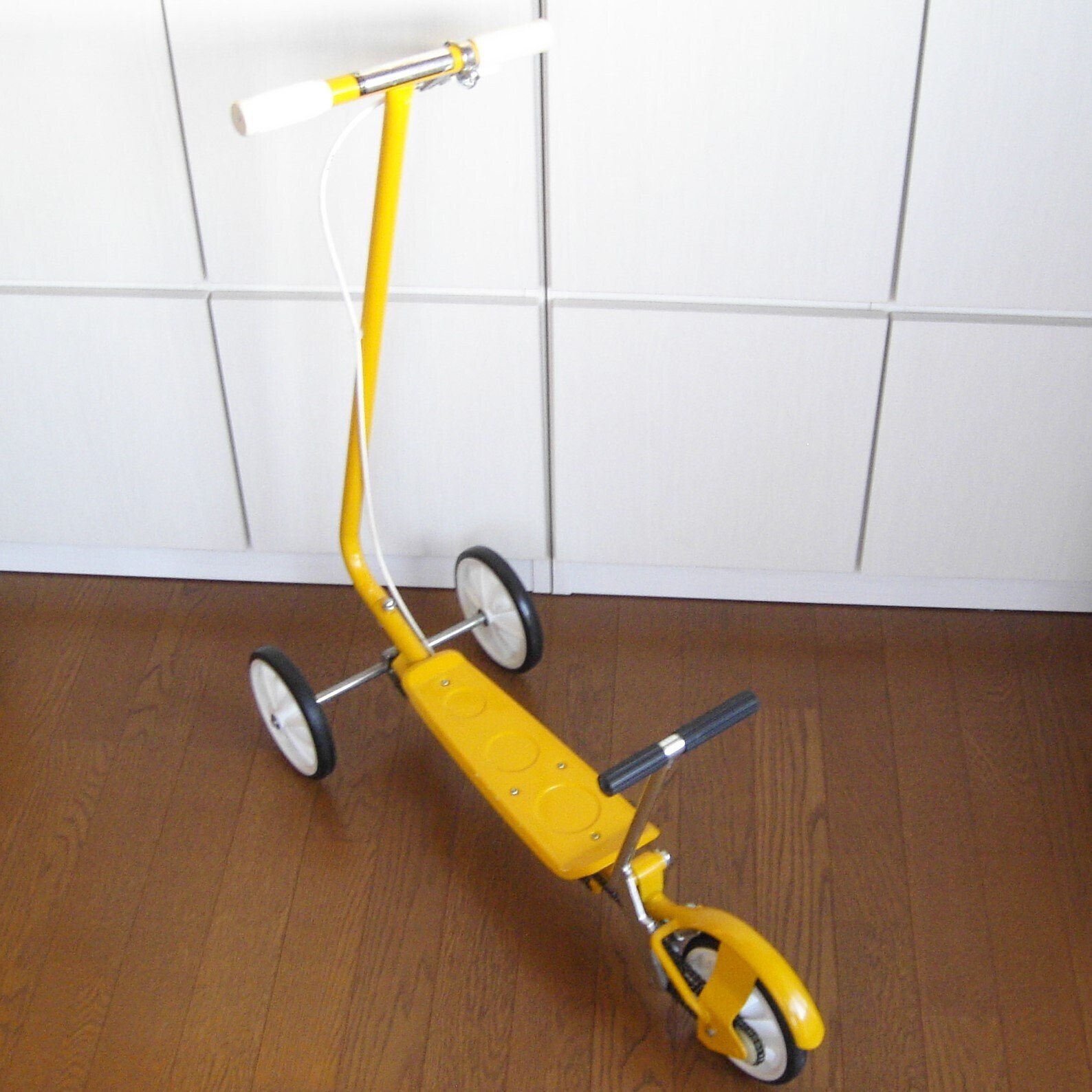 ローラースルーGOGO｜昭和レトログラフィティ