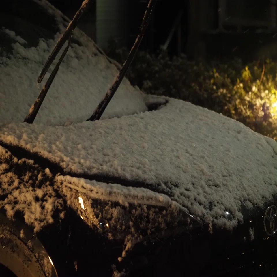 初雪~♪からの夜空｜こんとん