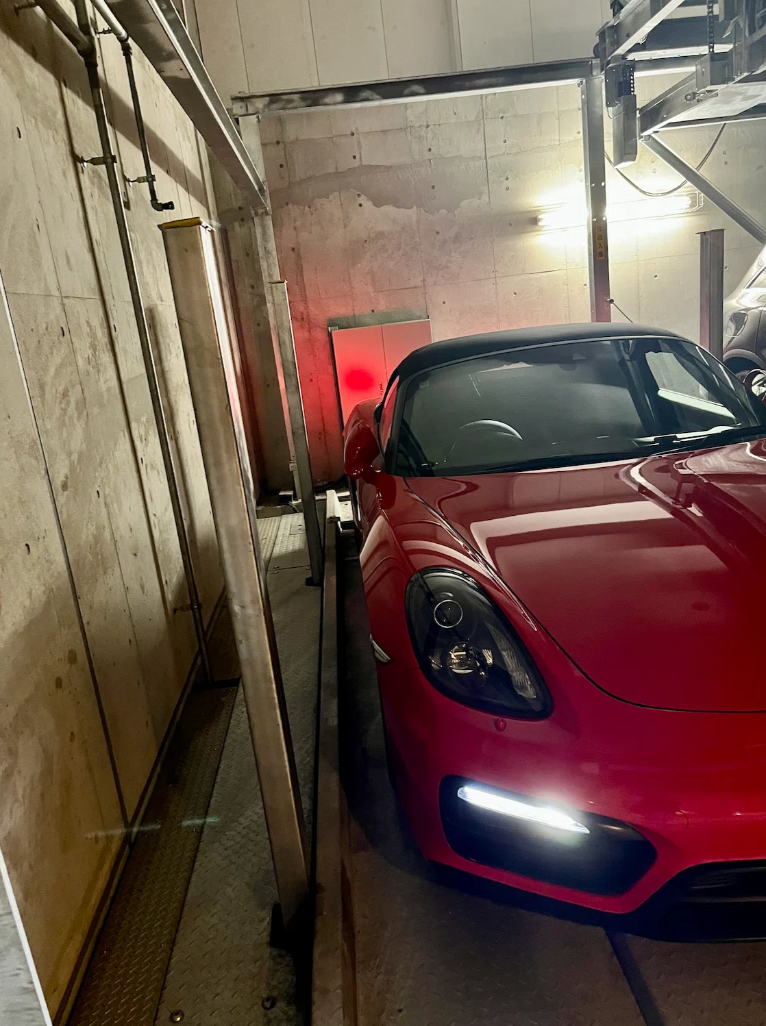 ケイマン 2.7とボクスターGTS、2台のポルシェ981の個性──房総