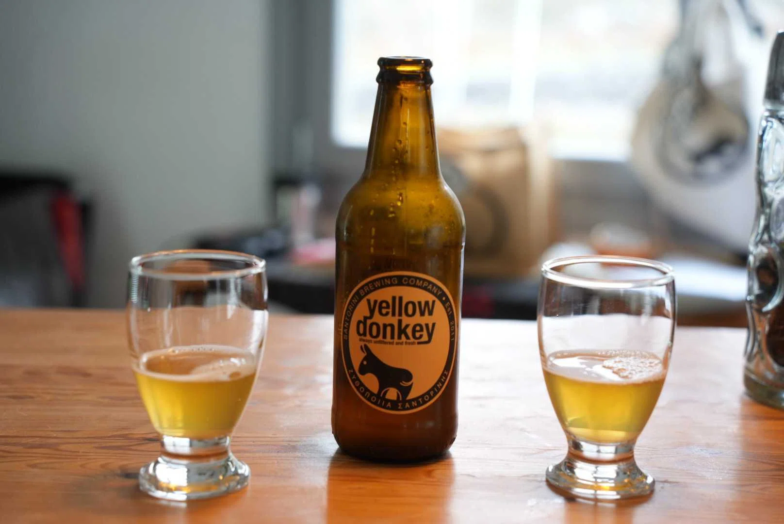 ギリシャ・サントリーニ島で出会った「ロバ」のビール。発酵が繋ぐ