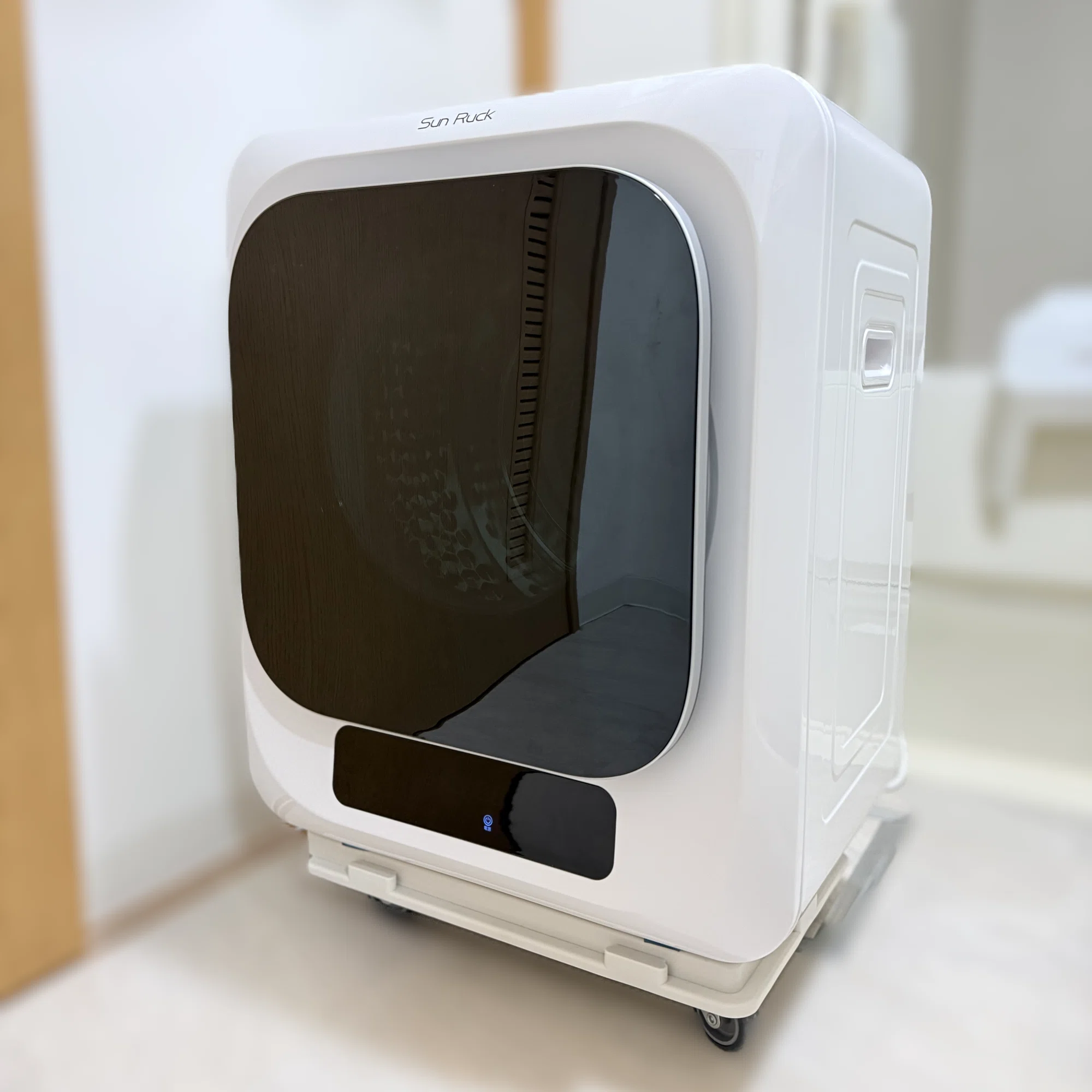 ドラム式洗濯機は置けなかったが衣類乾燥機「乾きくん（SR-ASMN206