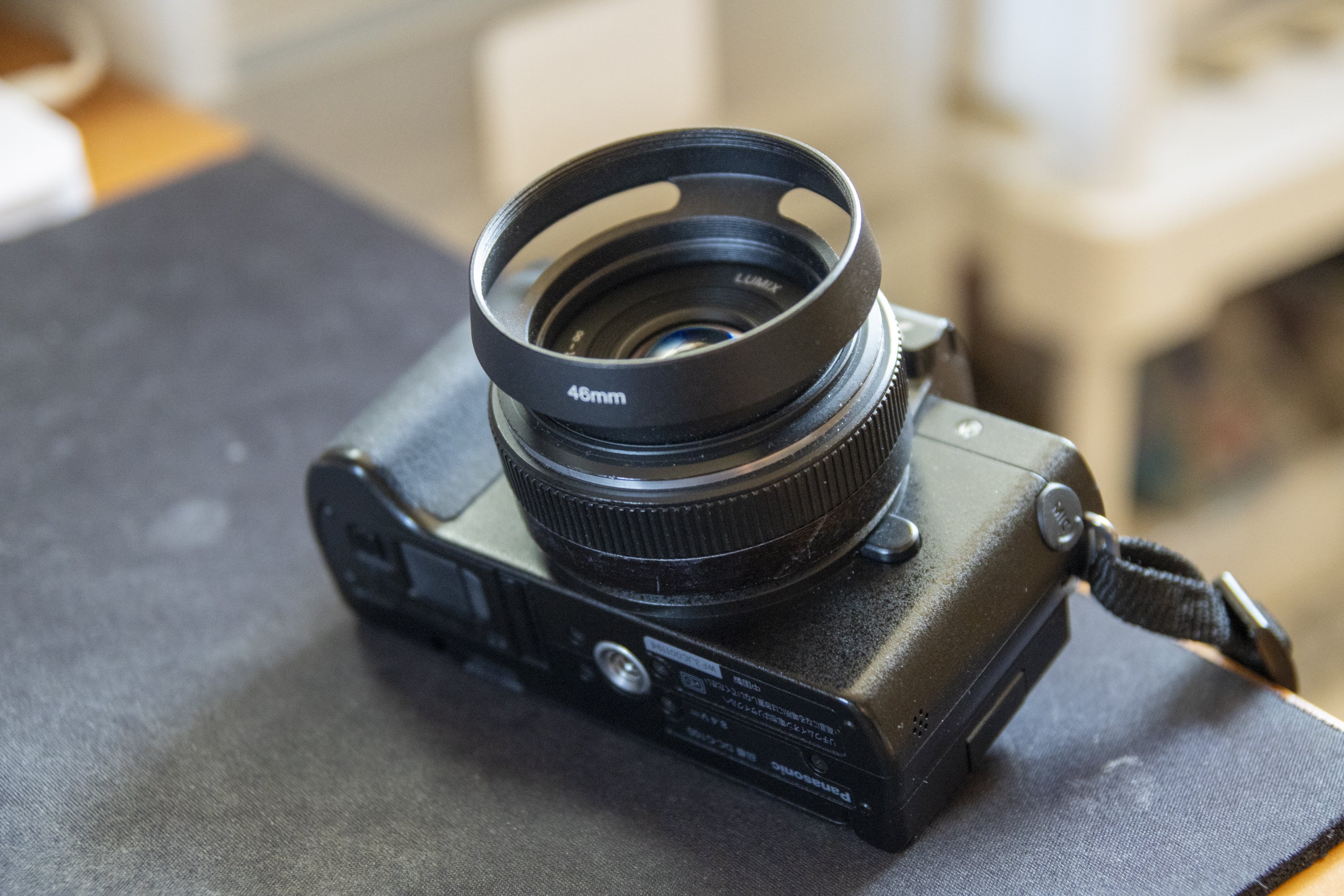 旧型のLUMIX G 20mm/F1.7のグレー部分が嫌で黒く塗った話｜オノレ フォト