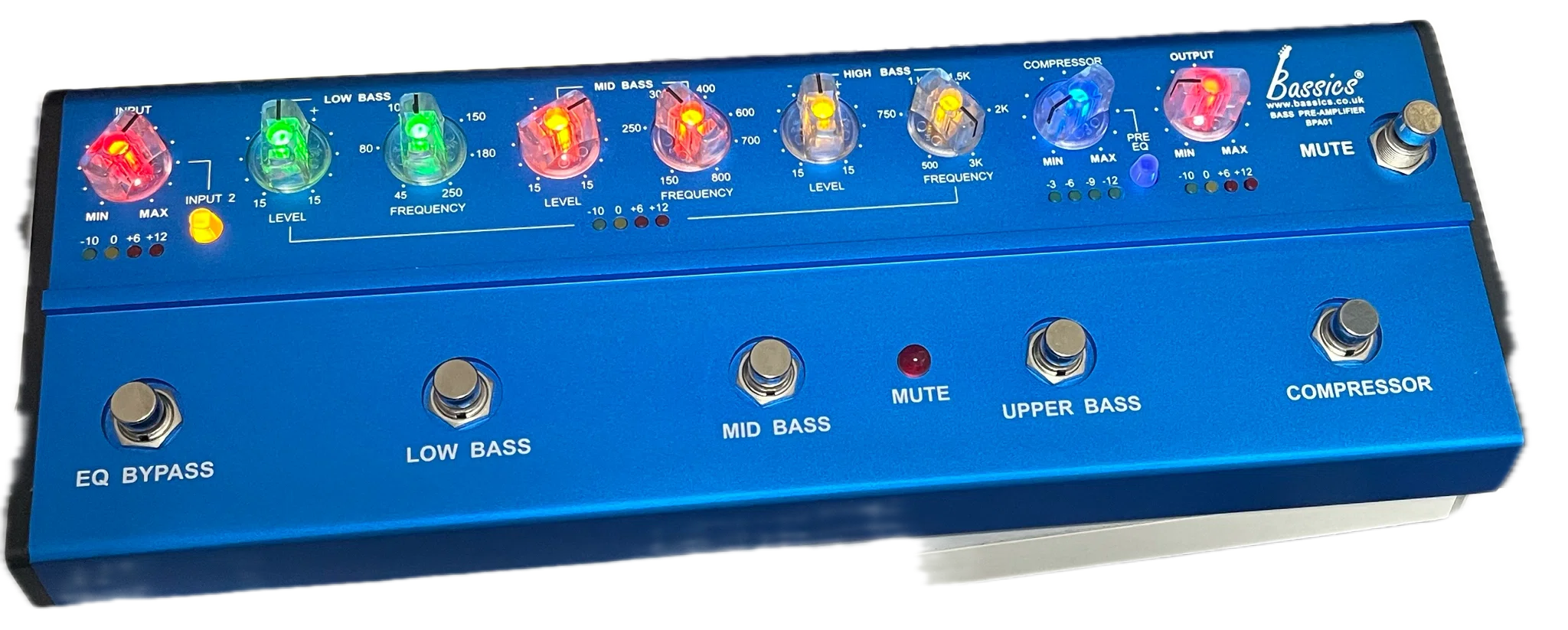 楽器】新年のニューギア！Bassics BPA-1(ベースプリアンプ)｜桃田もも