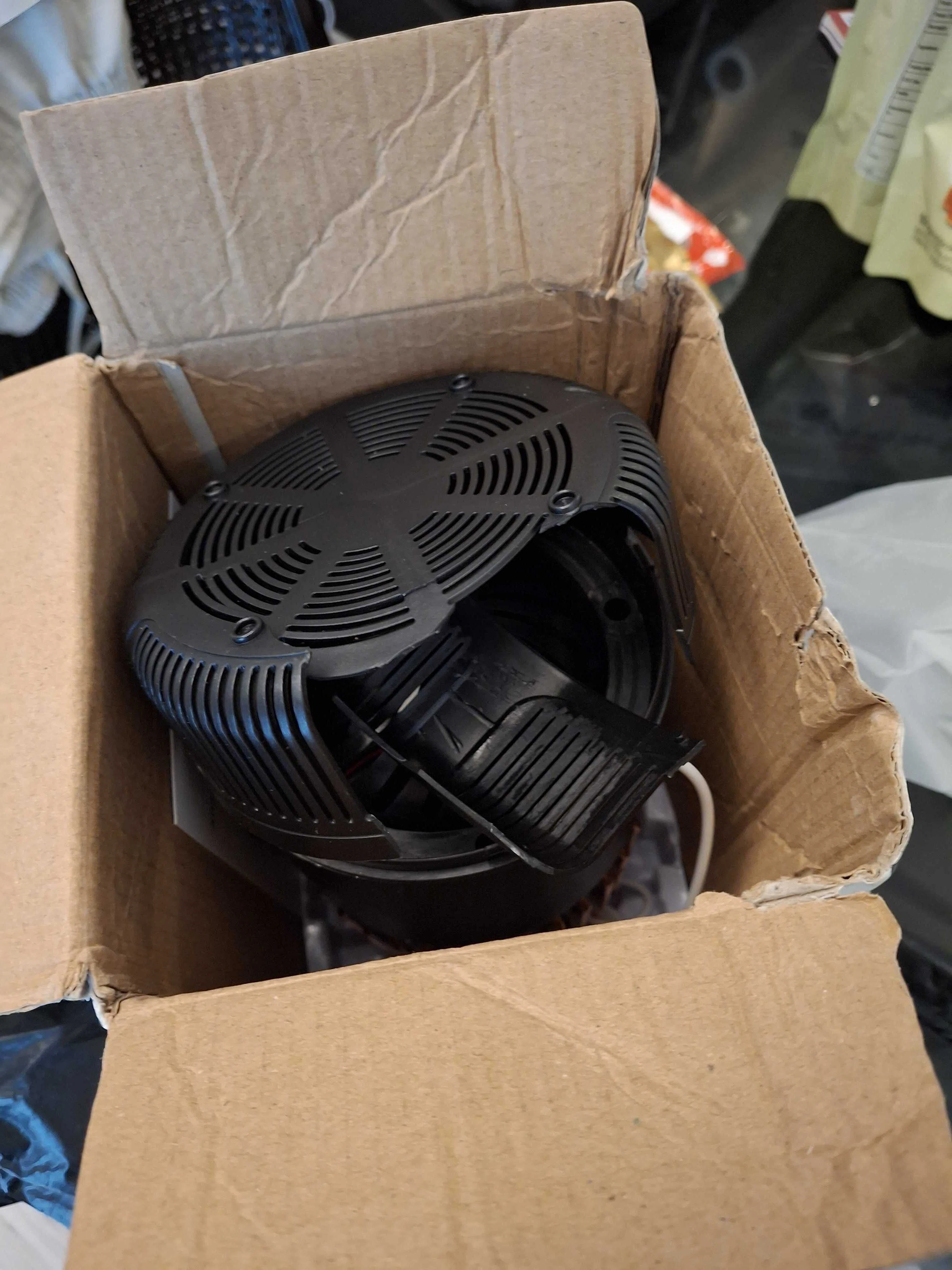LAZADA（ラザダ）で破損品が届いた時の返品・返金方法【マレーシア