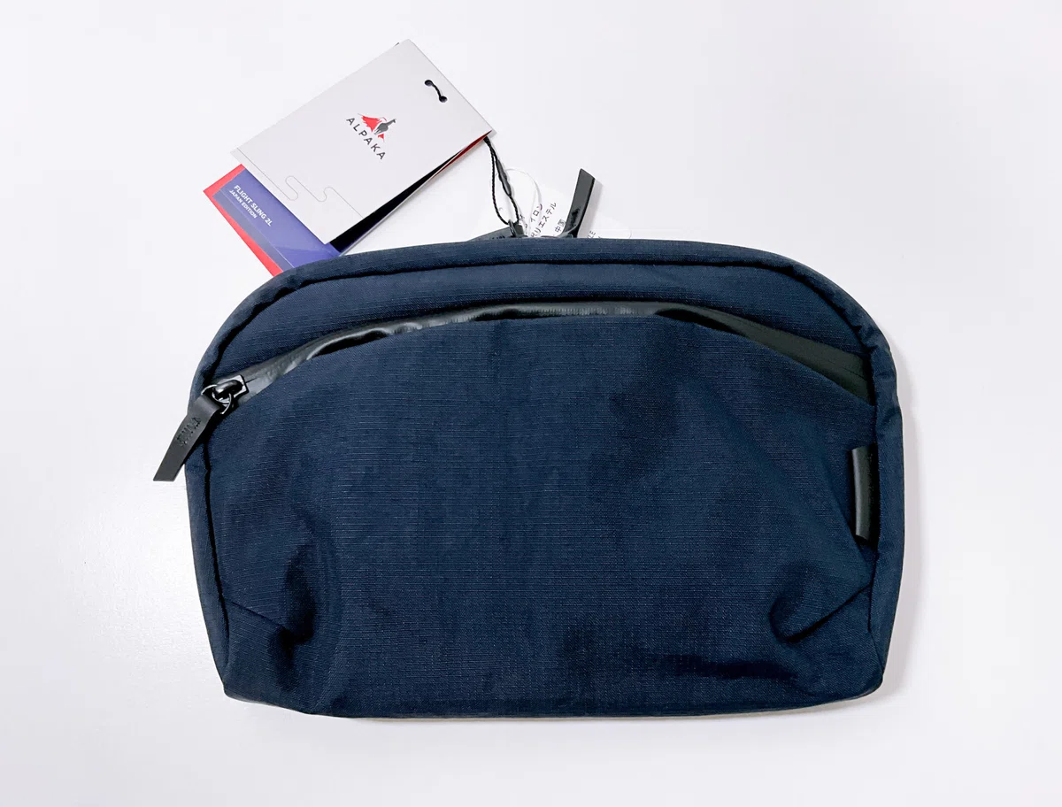 ALPAKA】「FLIGHT SLING 2L - JAPAN EDITION」レビュー【薄いマチで 