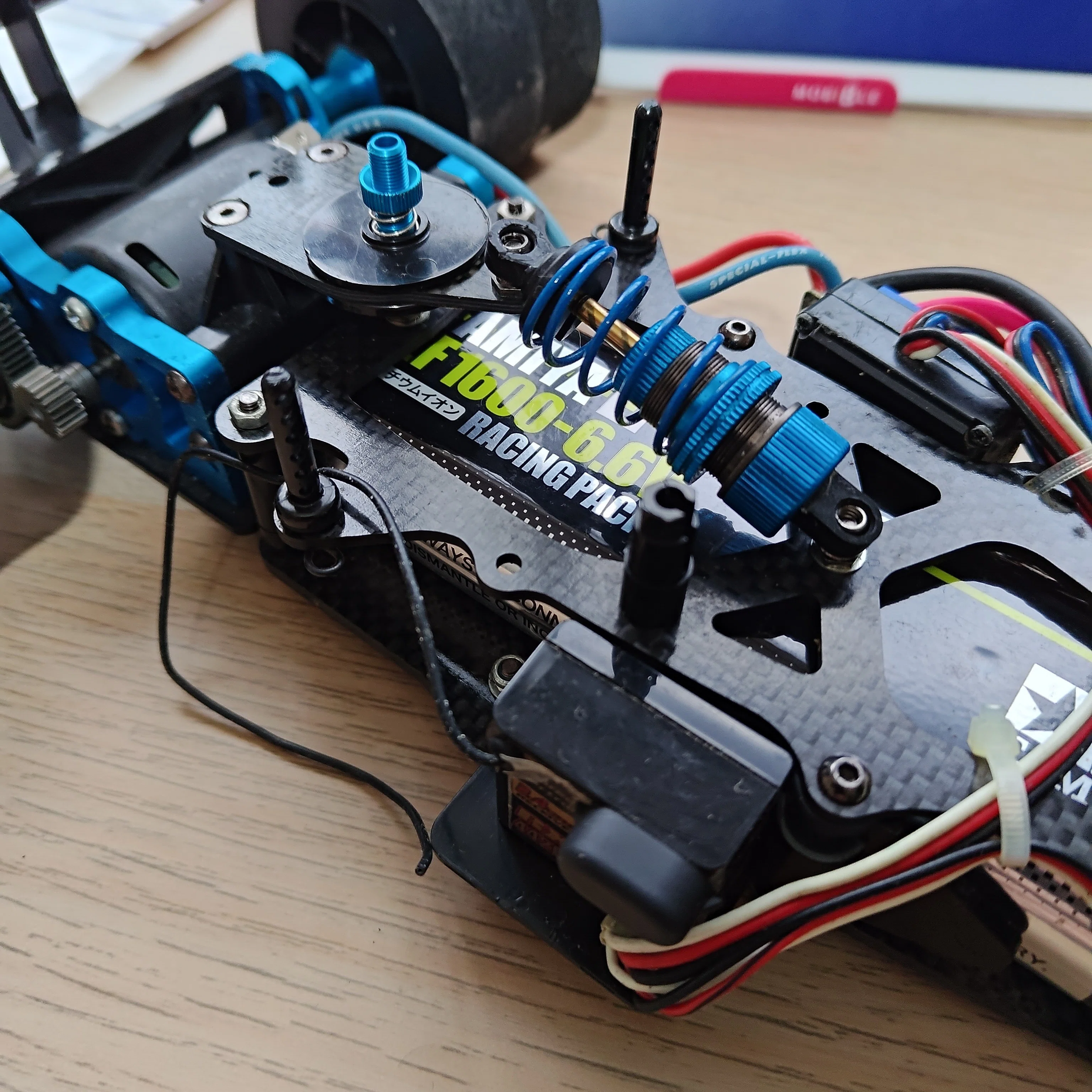 タミヤ製F104シャーシがやってきた｜Noah