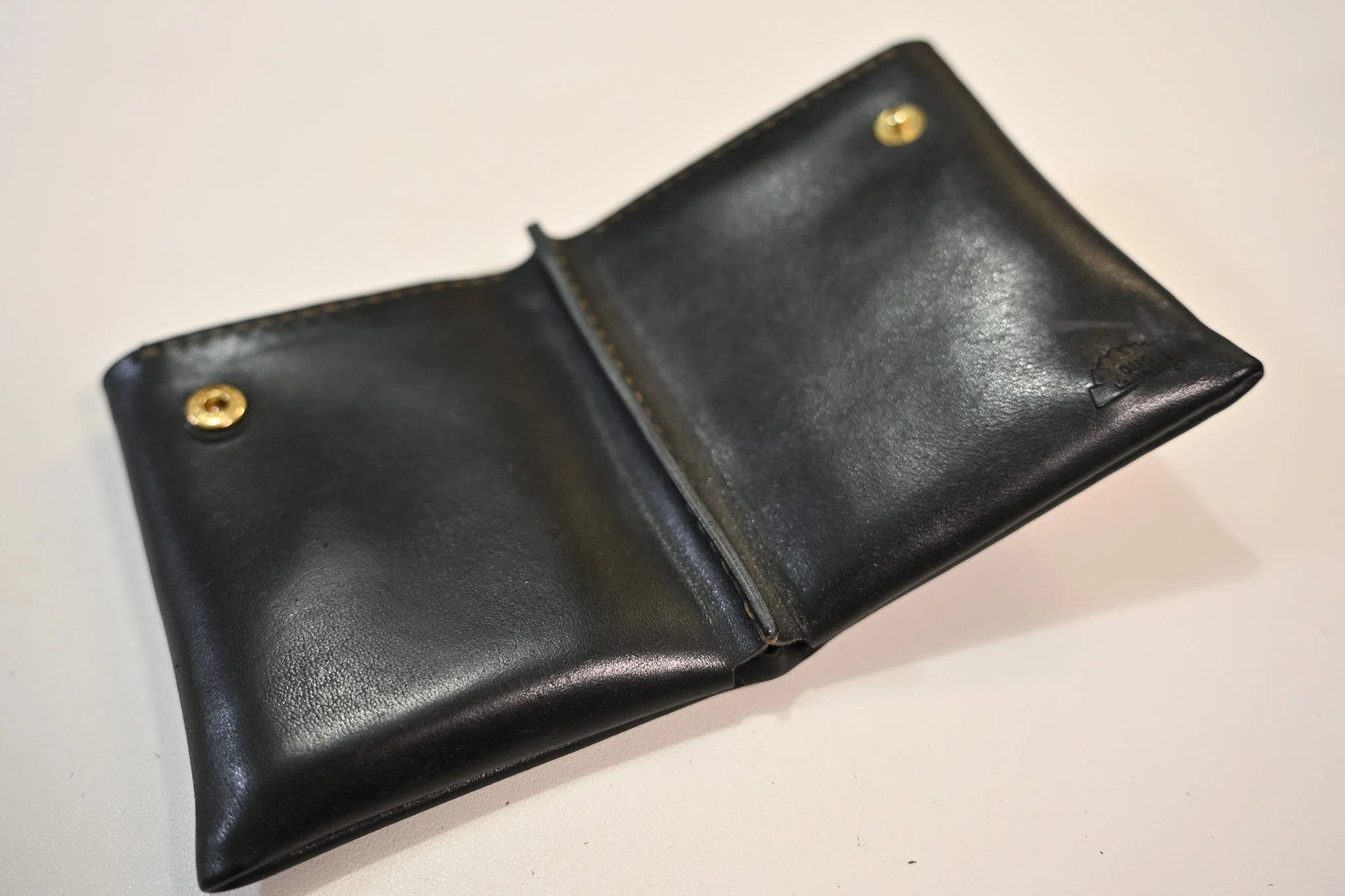 レビュー品】OUGI Leathers新作「8563」｜自分だけの「正解」が