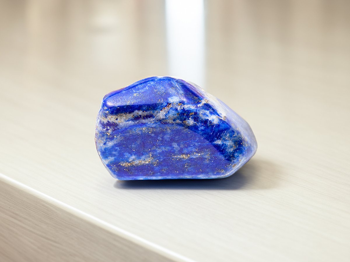 1.ラピスラズリ｜幸運を呼び込む聖なる石｜BANANATARO Gems