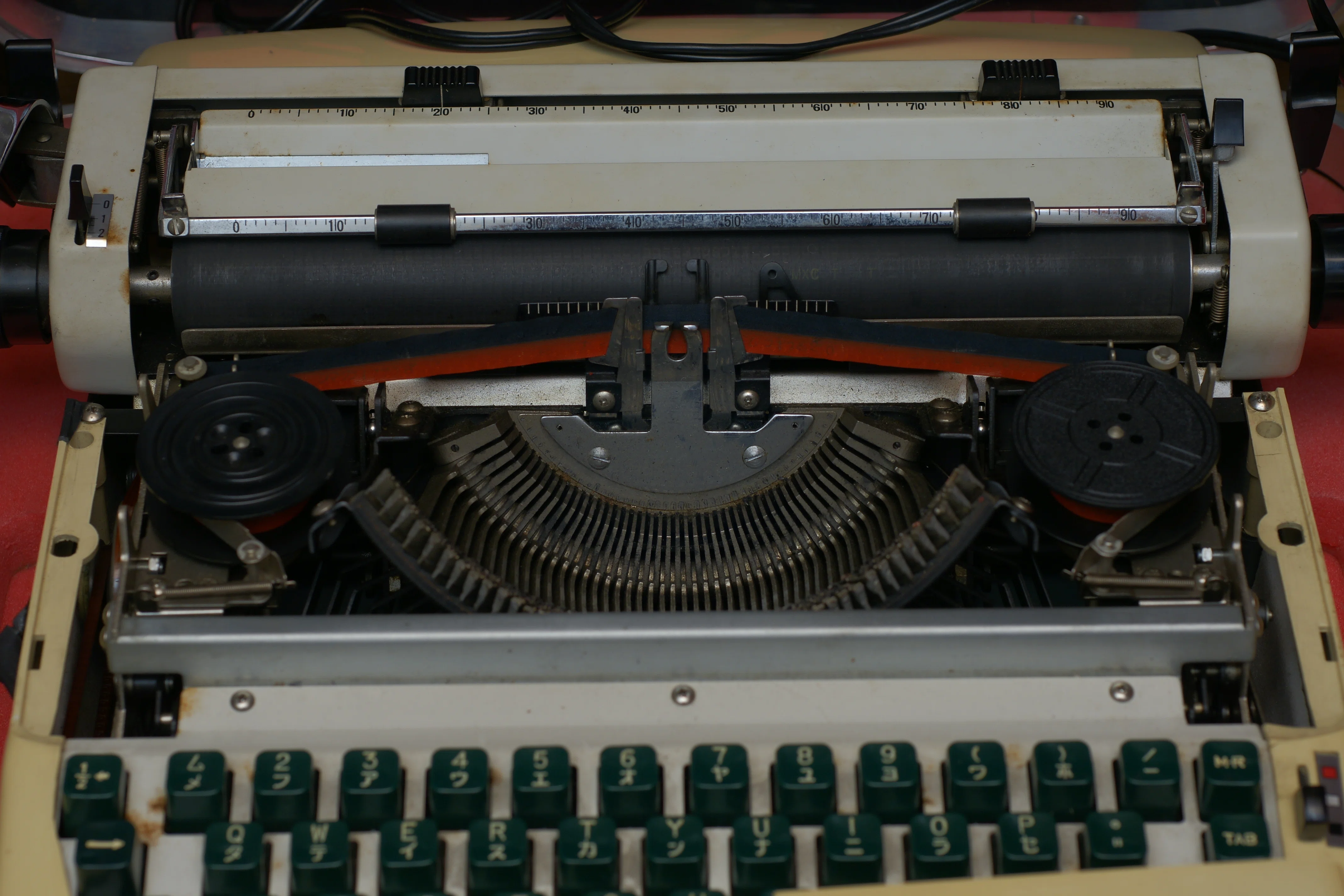 タイプライター 時代は電気革命。タイプライター[NIPPO NE-1000]｜Sven.