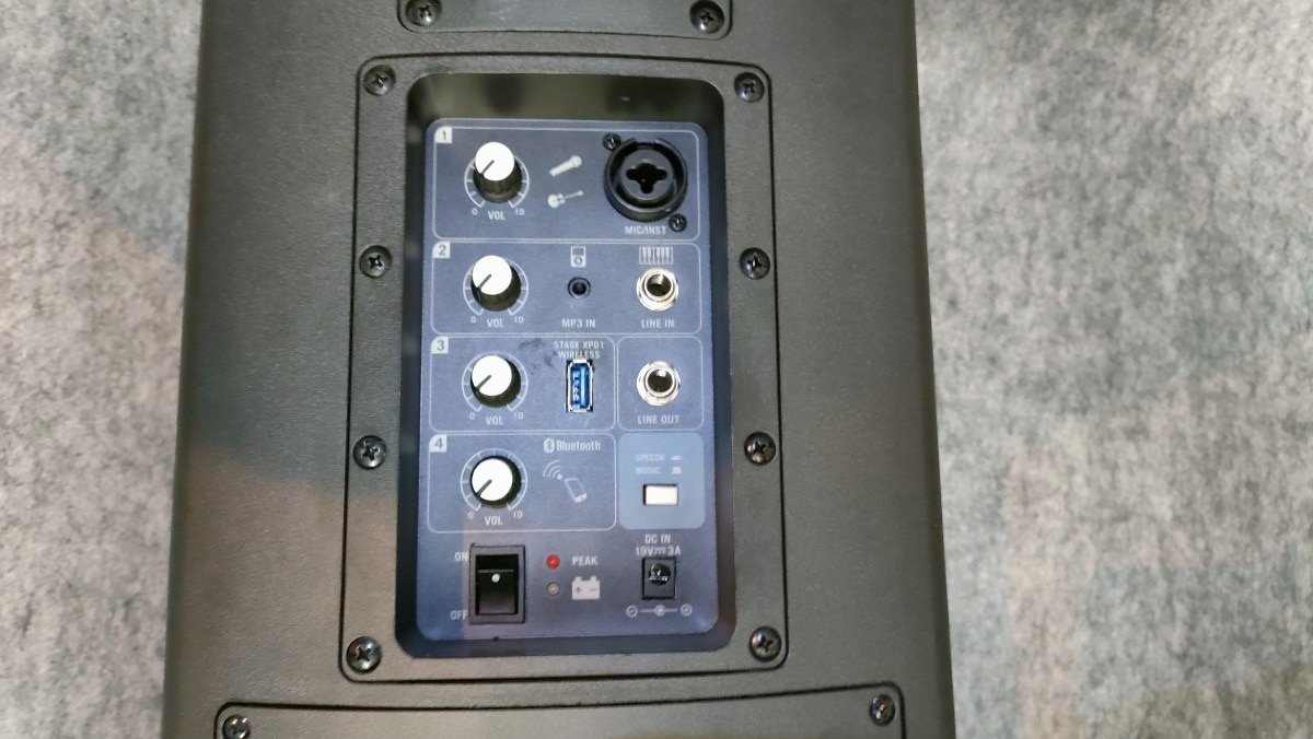 SAMSON XP106 前編 ～コンパクトな充電式PAスピーカー～｜マルさん