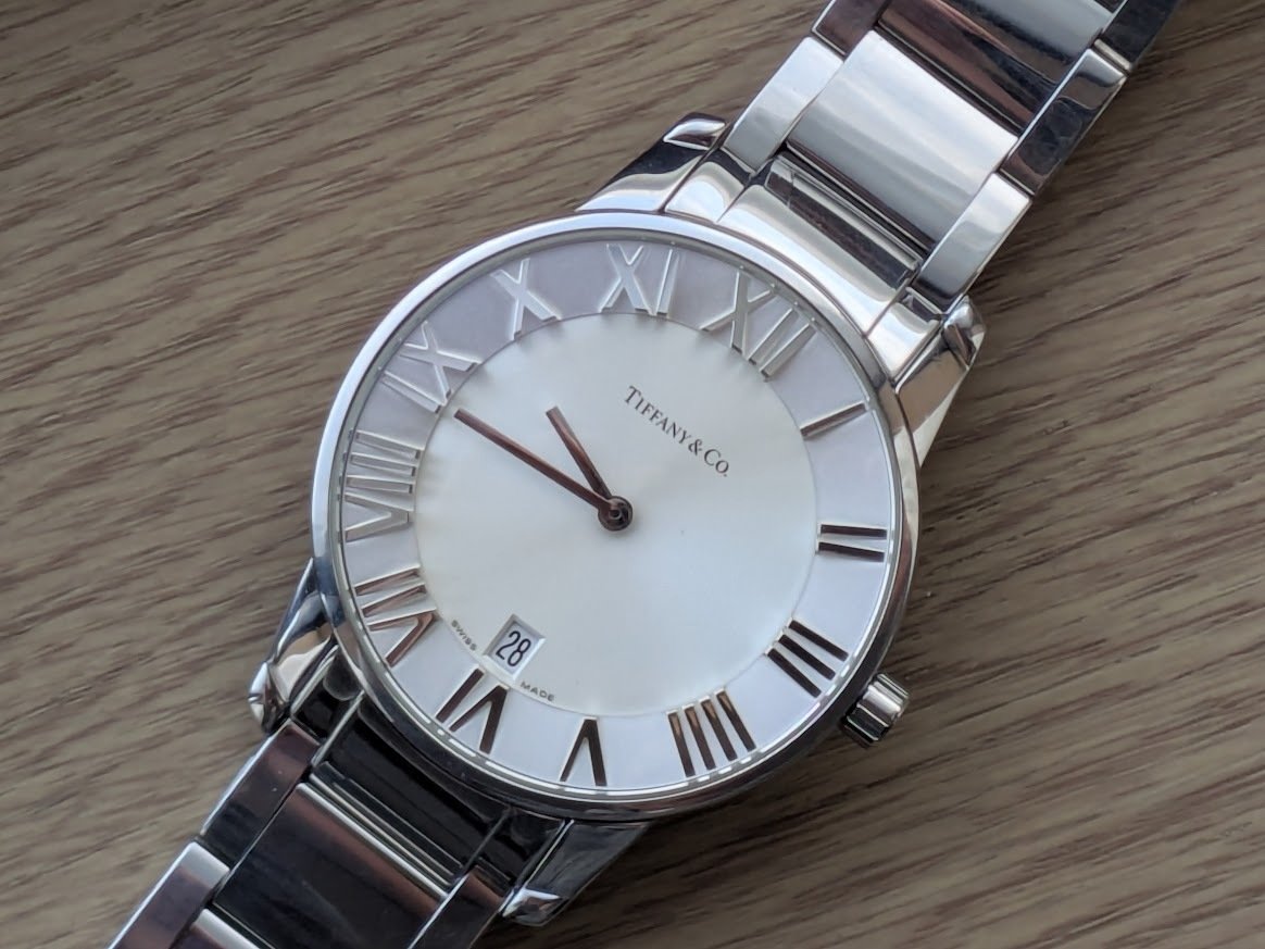 No.391 | Tiffany | Z1800.11.10A21A00A | 普通に電池交換できそうに