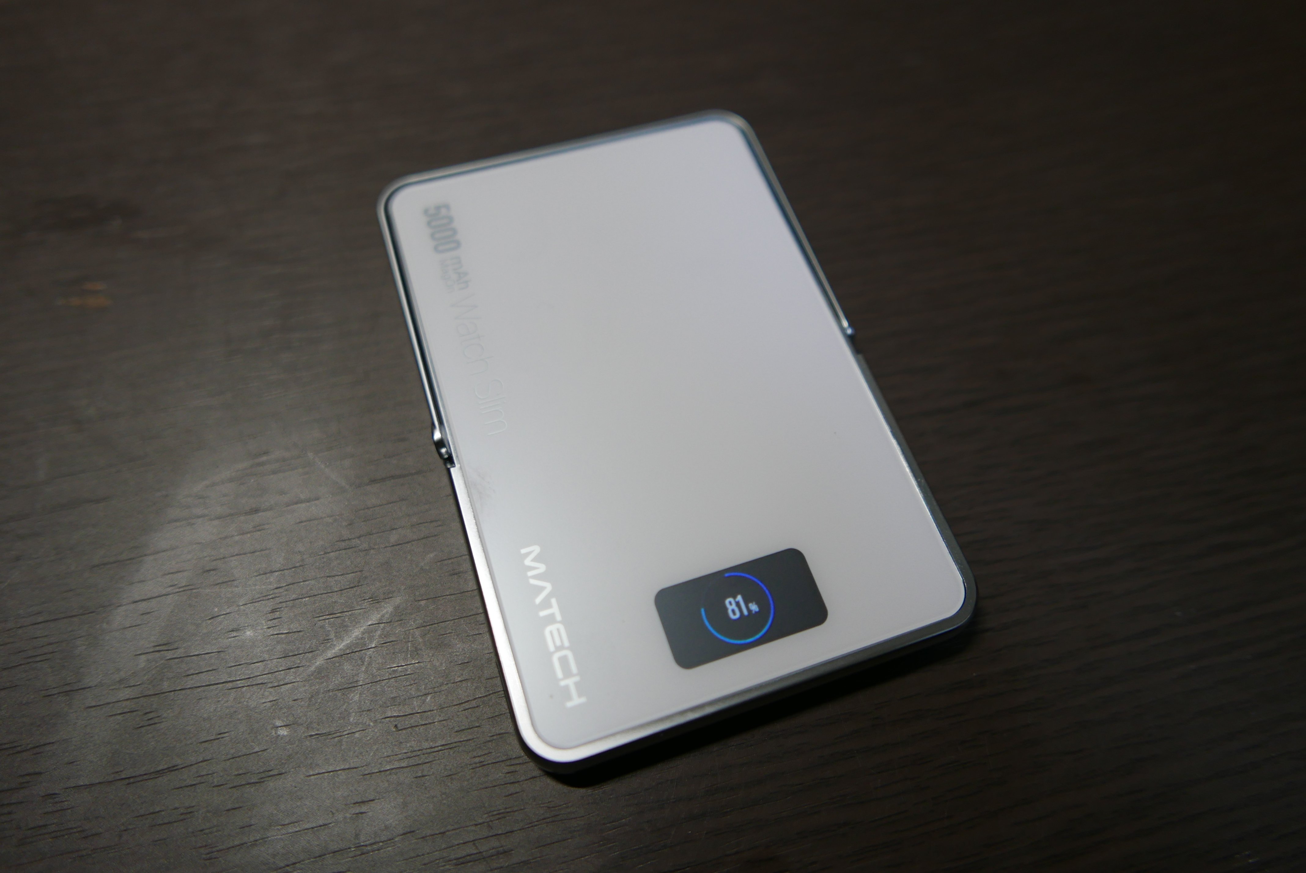 これ一つでモバイルバッテリーは大丈夫。【MATECH MagOn Watch Slim