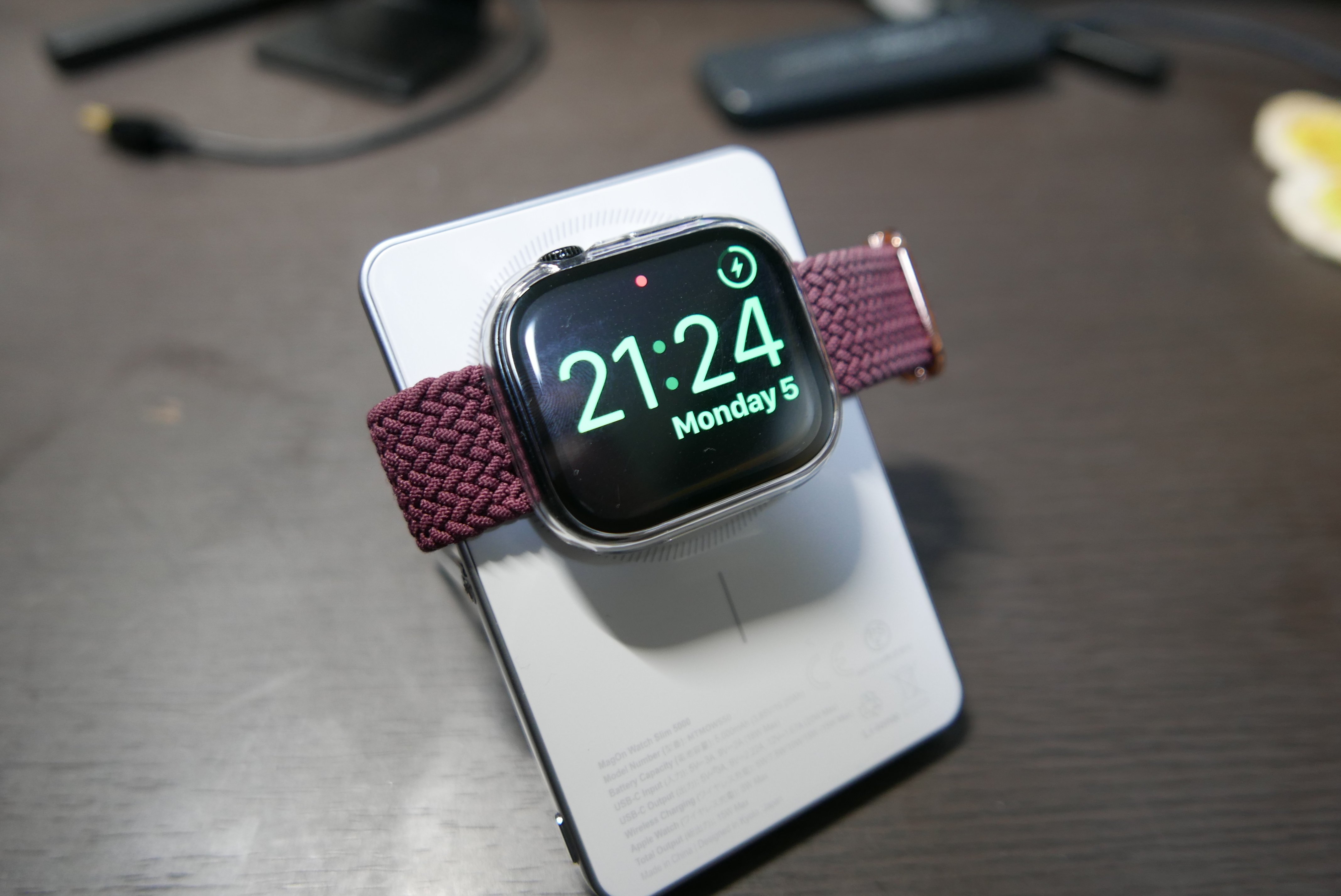 これ一つでモバイルバッテリーは大丈夫。【MATECH MagOn Watch Slim