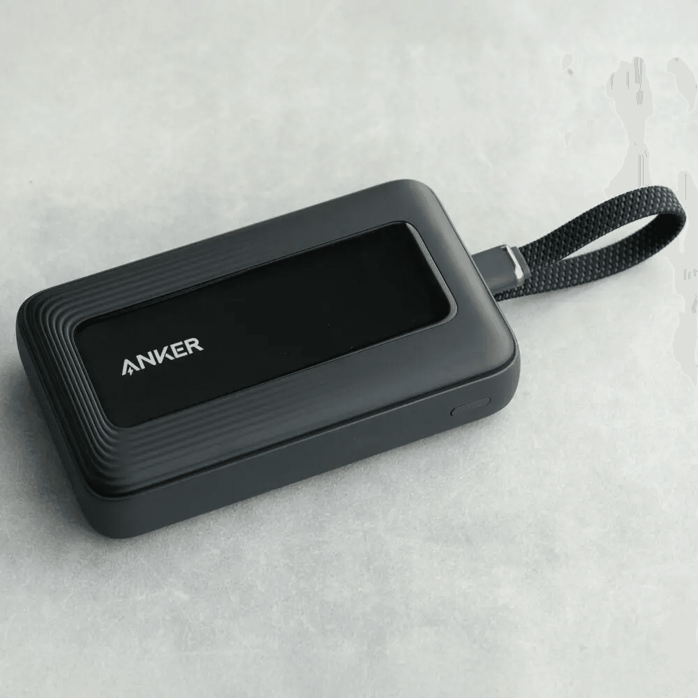 Anker Zolo Power Bank (10000mAh, 30W, Built-In USB-Cケーブル)を
