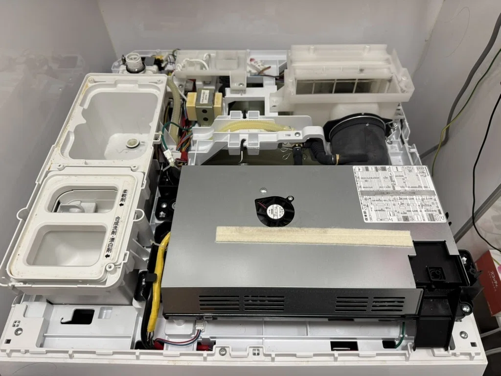 U04解消】SHARPのドラム式洗濯乾燥機を分解して乾燥フィルターを