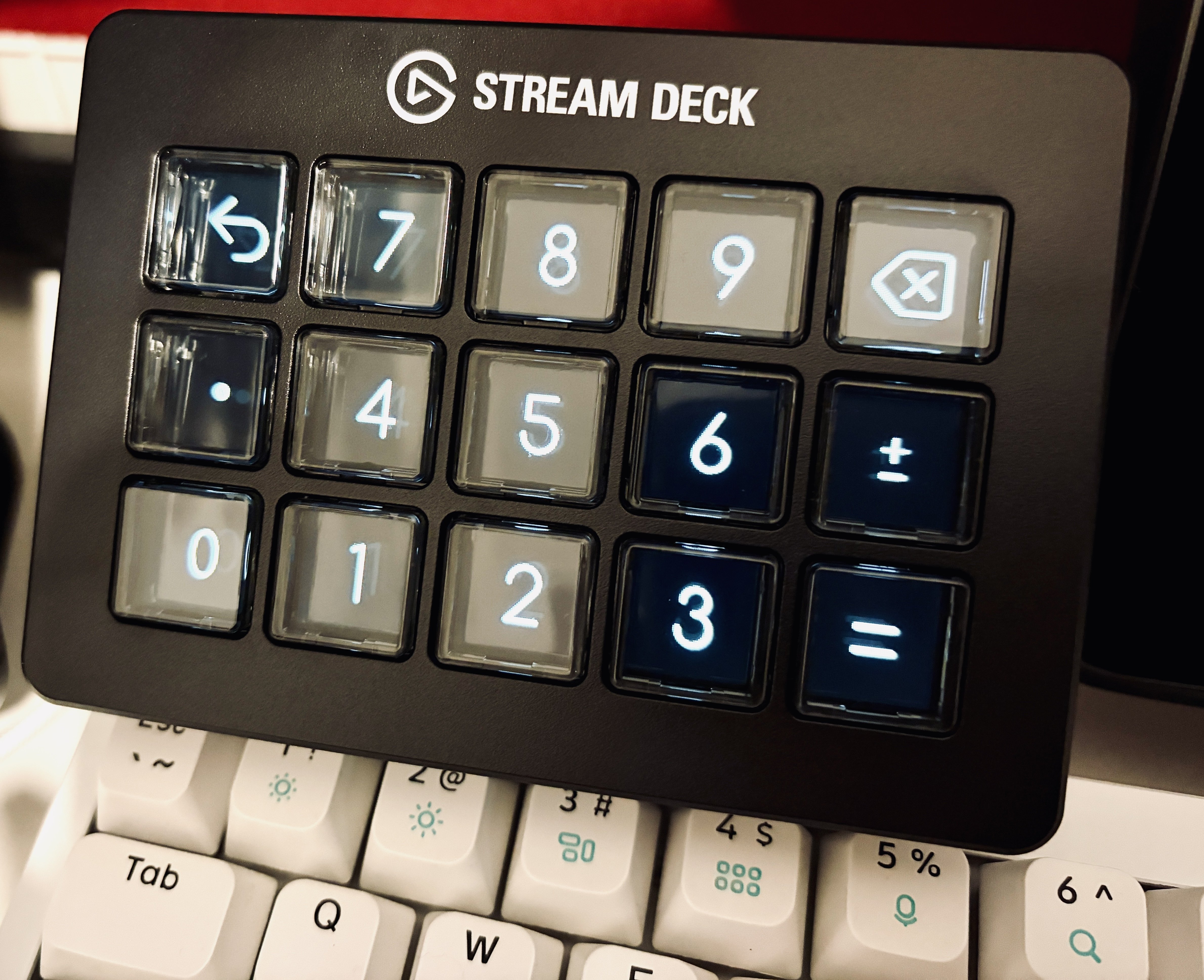 デスクセットアップ】Stream Deckは「配置」が命。左手移動のストレス