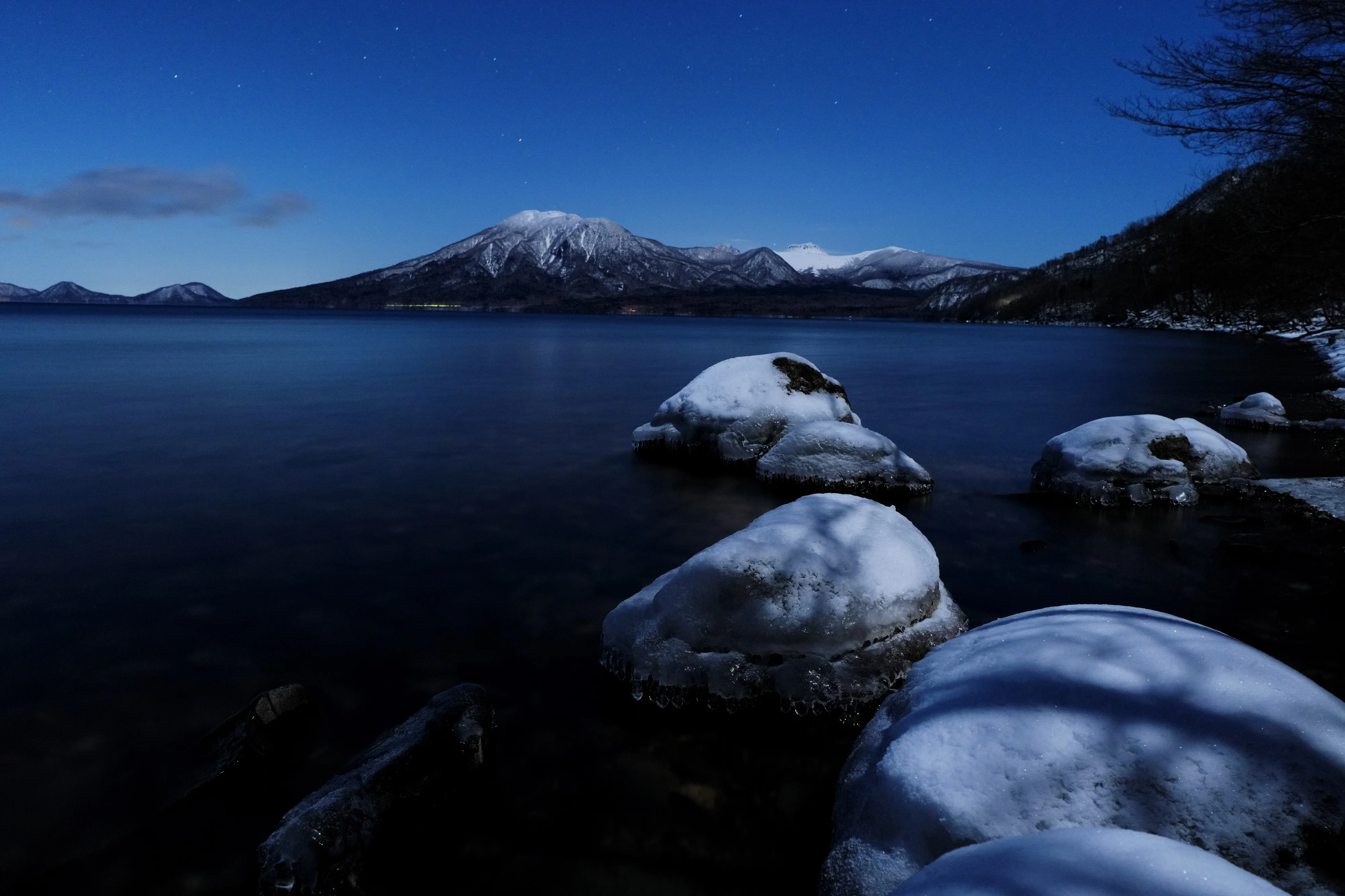 月明りの神秘氷｜風景写真 四季の山旅