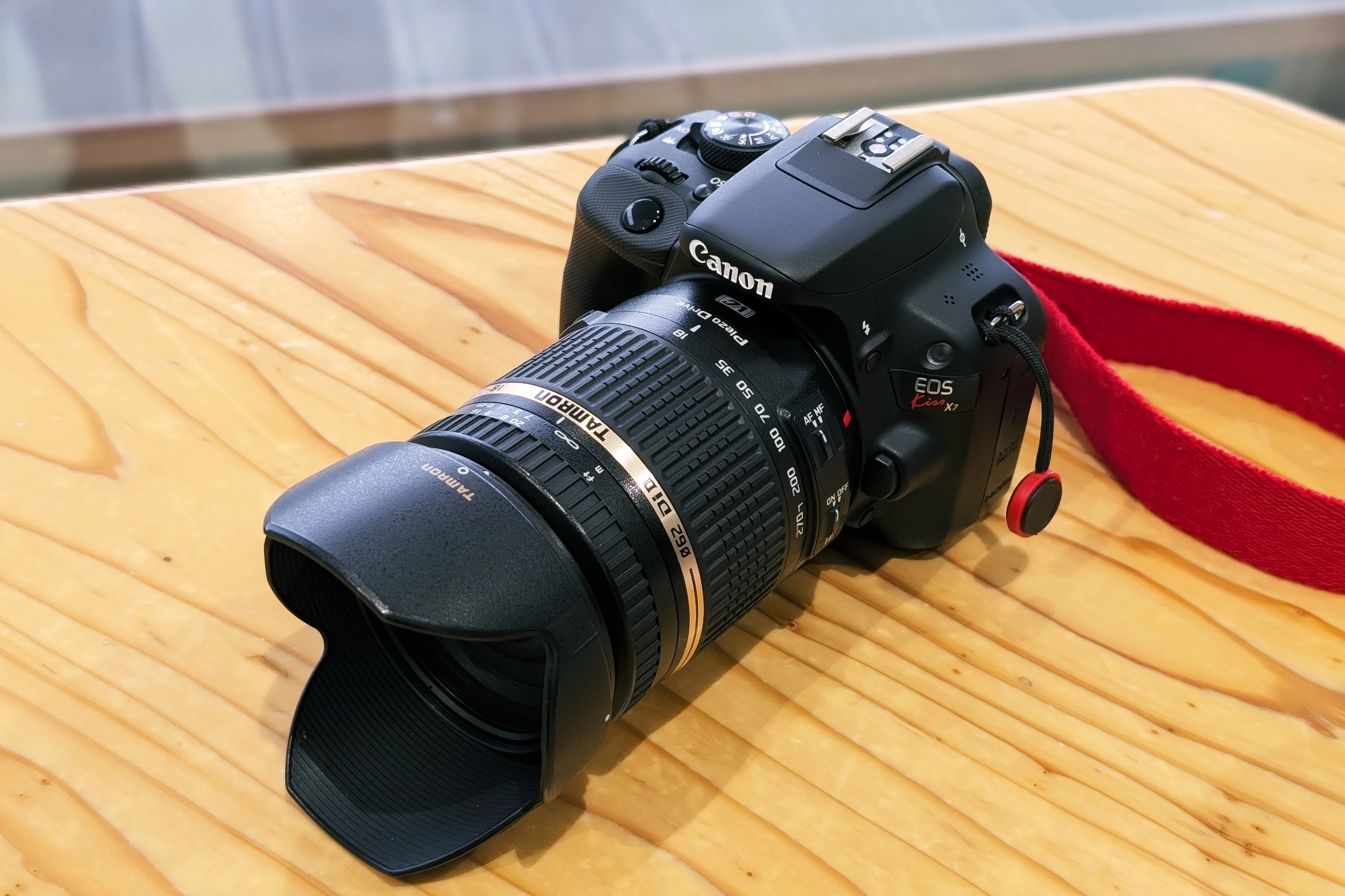 Canon キヤノン EOS Kiss X4 デジタル一眼レフカメラ 通電未確認