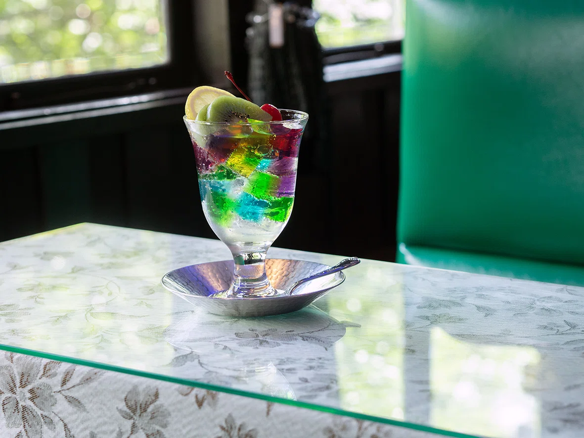 京都・ソワレ】東郷青児ゆかりの喫茶店で大人気のゼリーポンチを